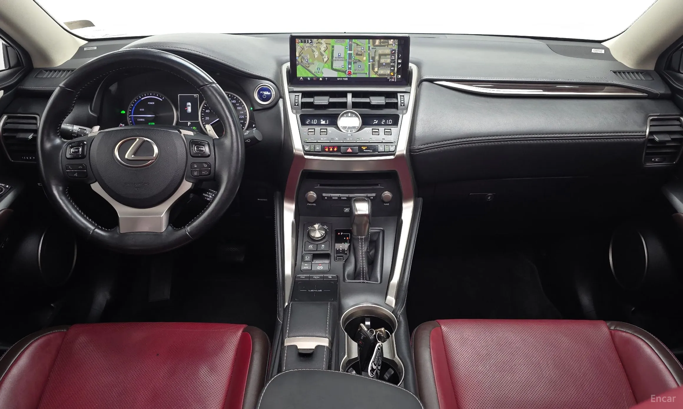 Lexus NX300h превью 7