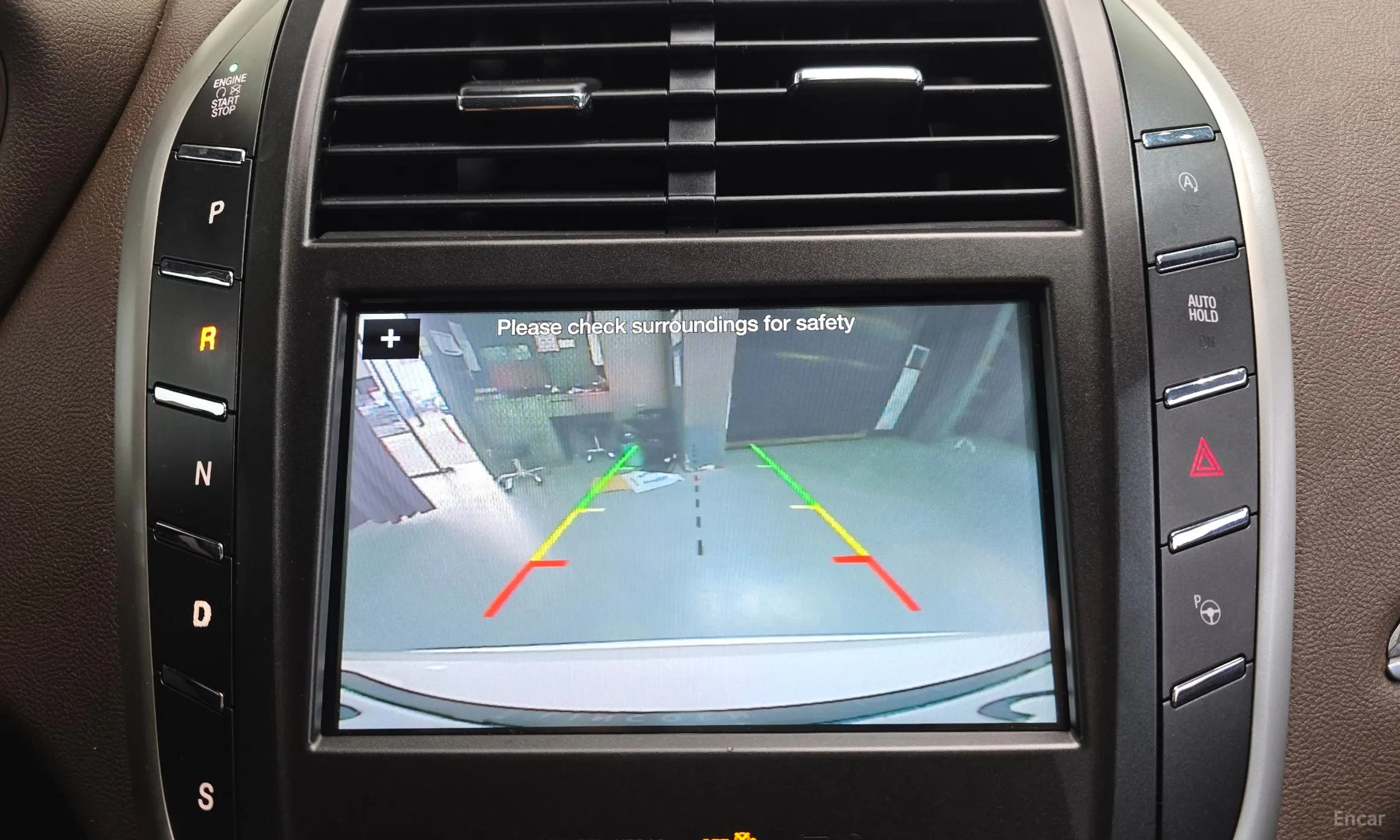 Lincoln MKC превью 17