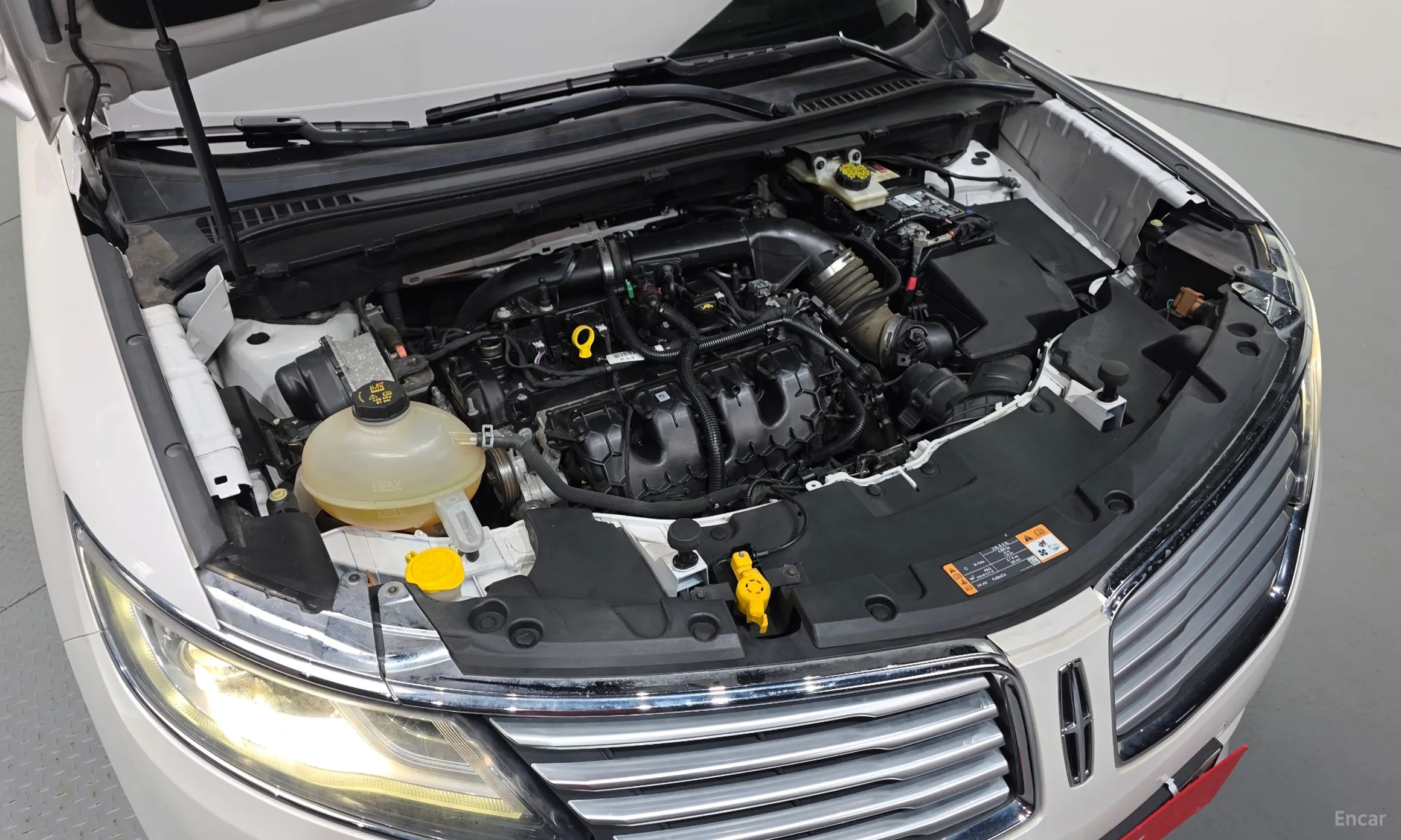 Lincoln MKC превью 6