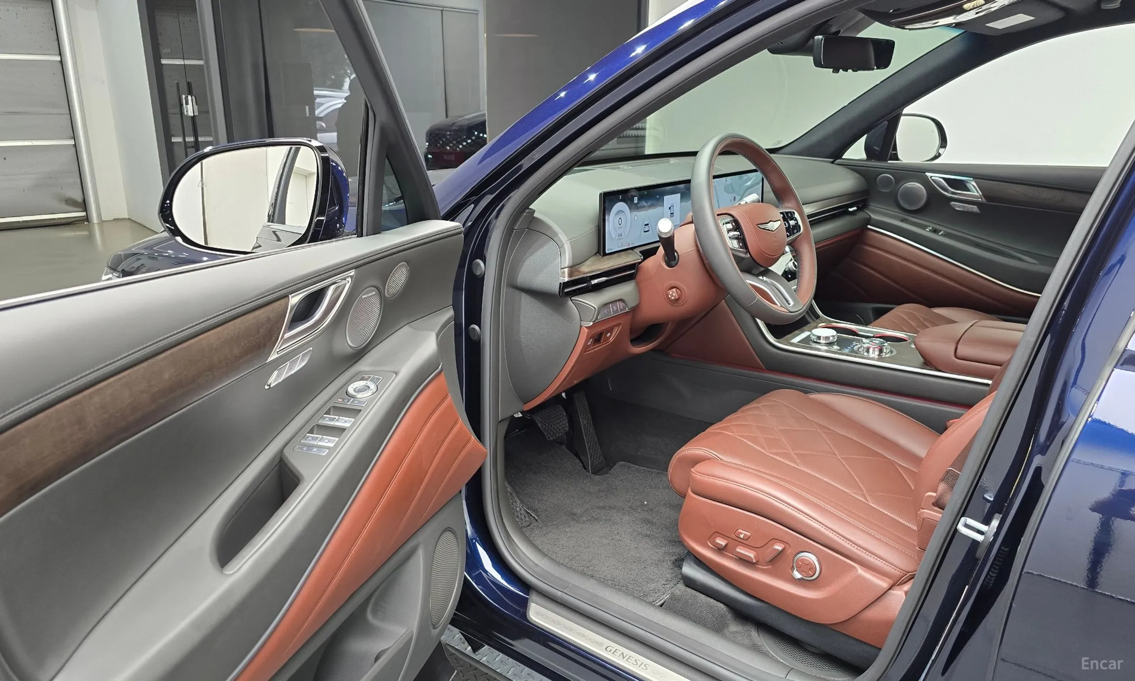 Genesis GV80 превью 10