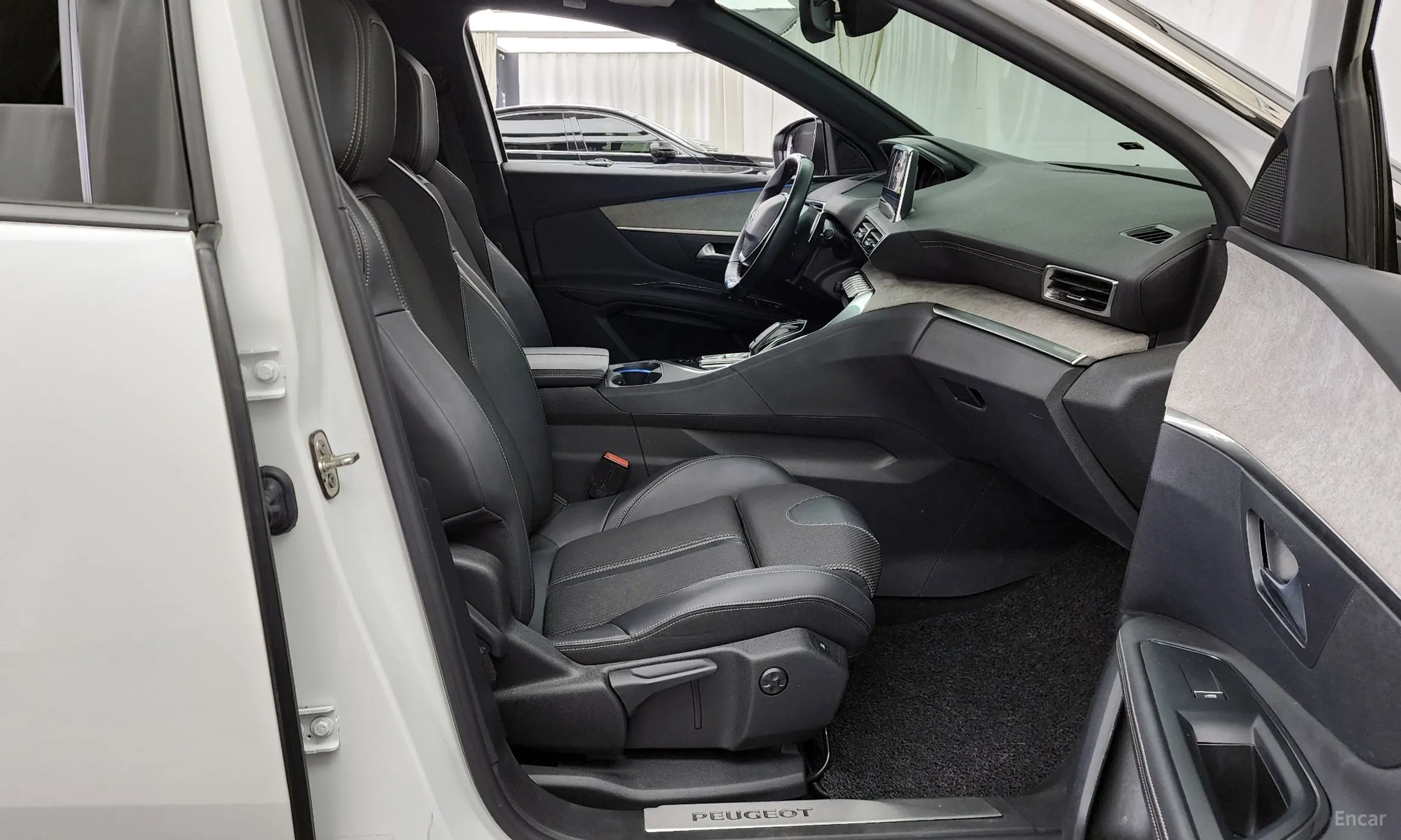 Peugeot 3008 2nd generation превью 11