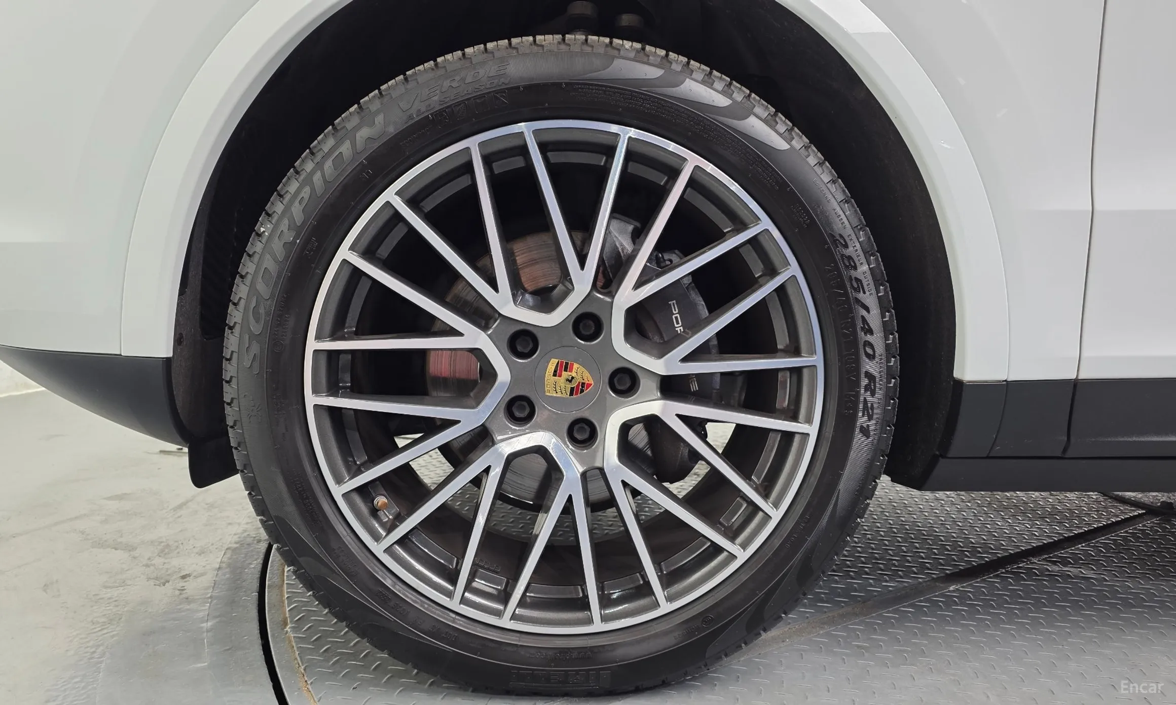 Porsche Cayenne (PO536) превью 5