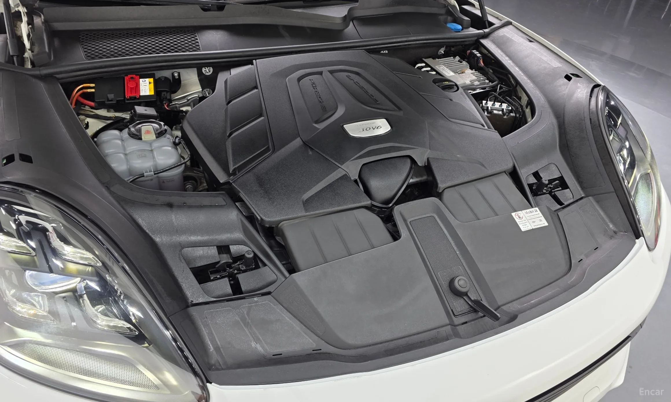 Porsche Cayenne (PO536) превью 6