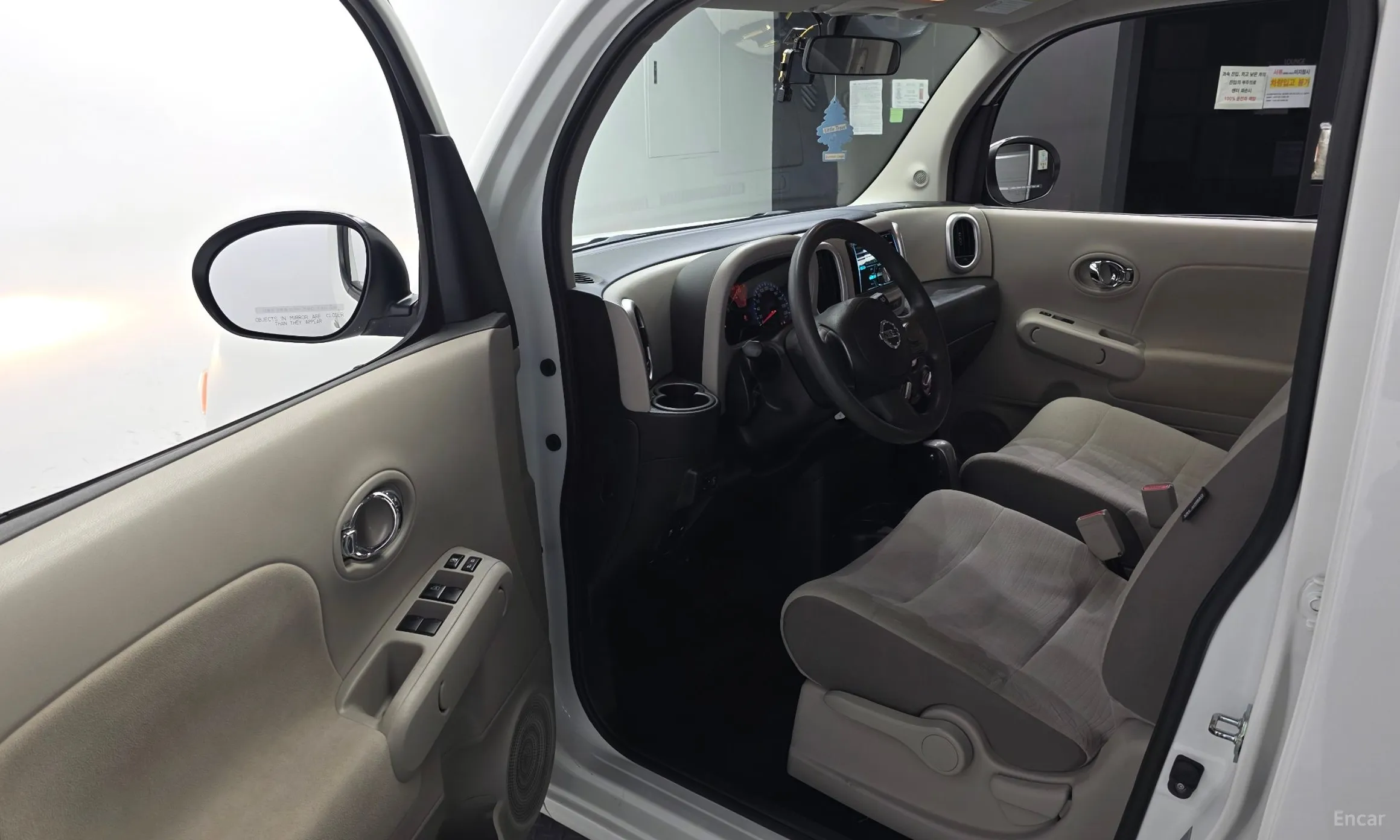 Nissan Cube превью 10