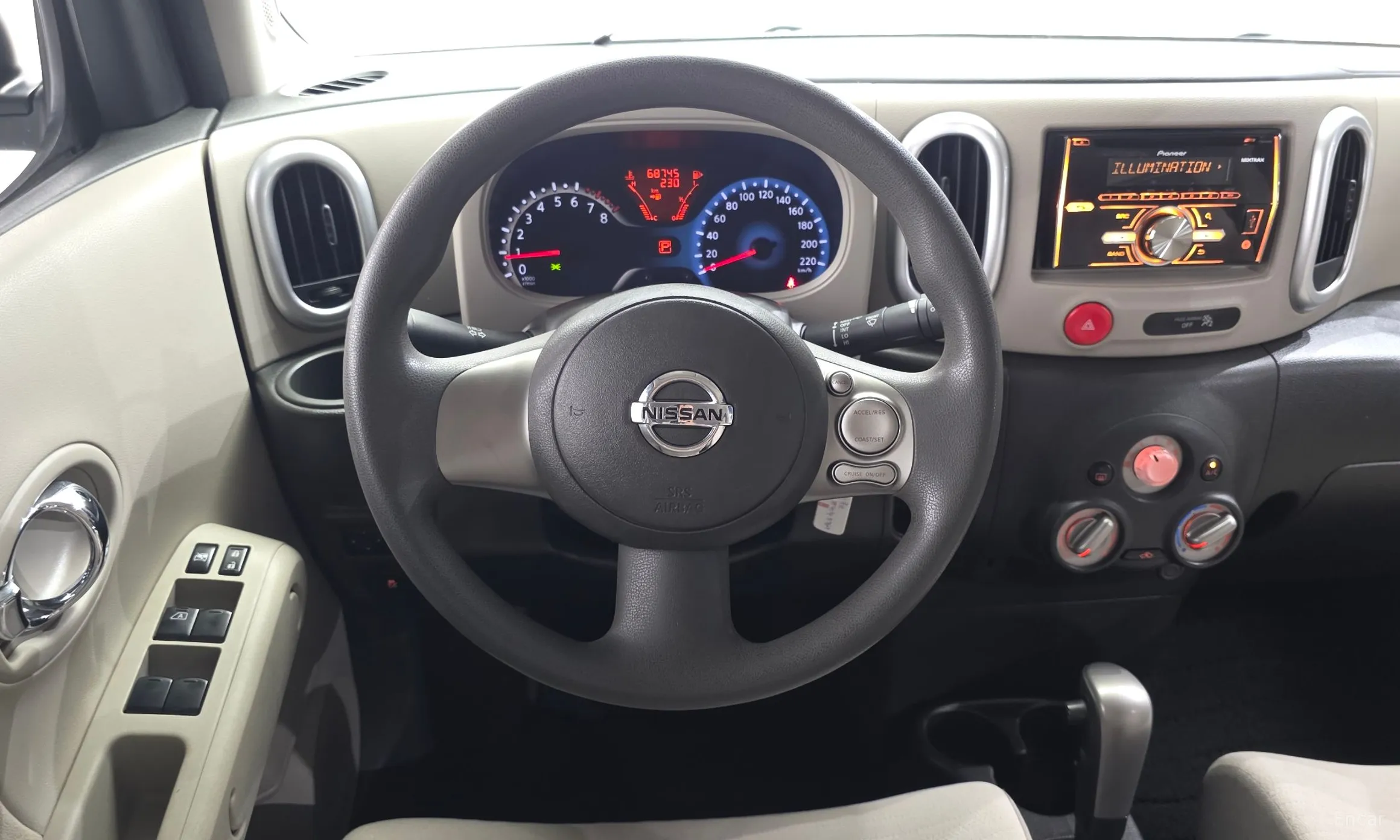 Nissan Cube превью 13