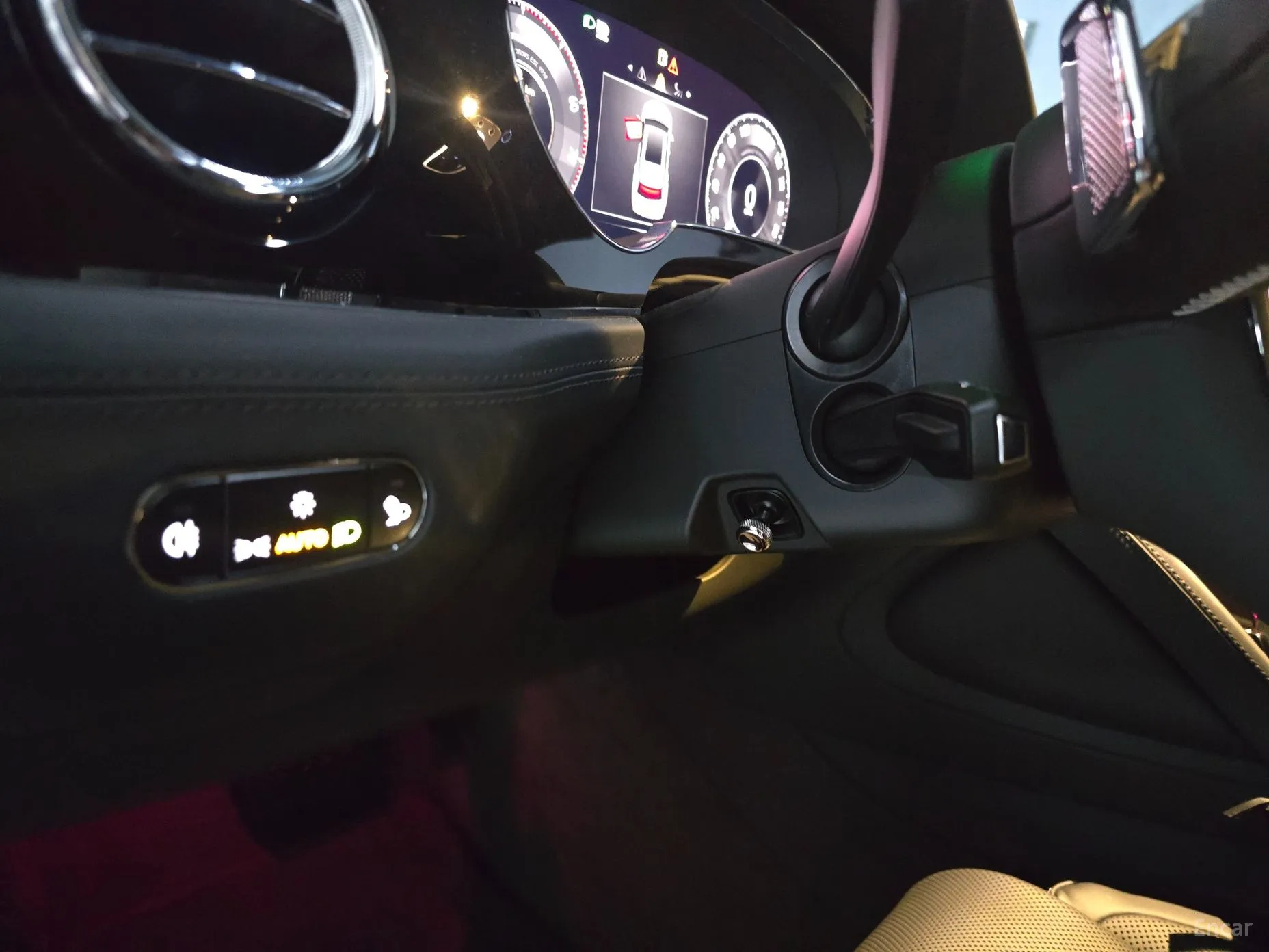 Bentley Bentayga превью 12