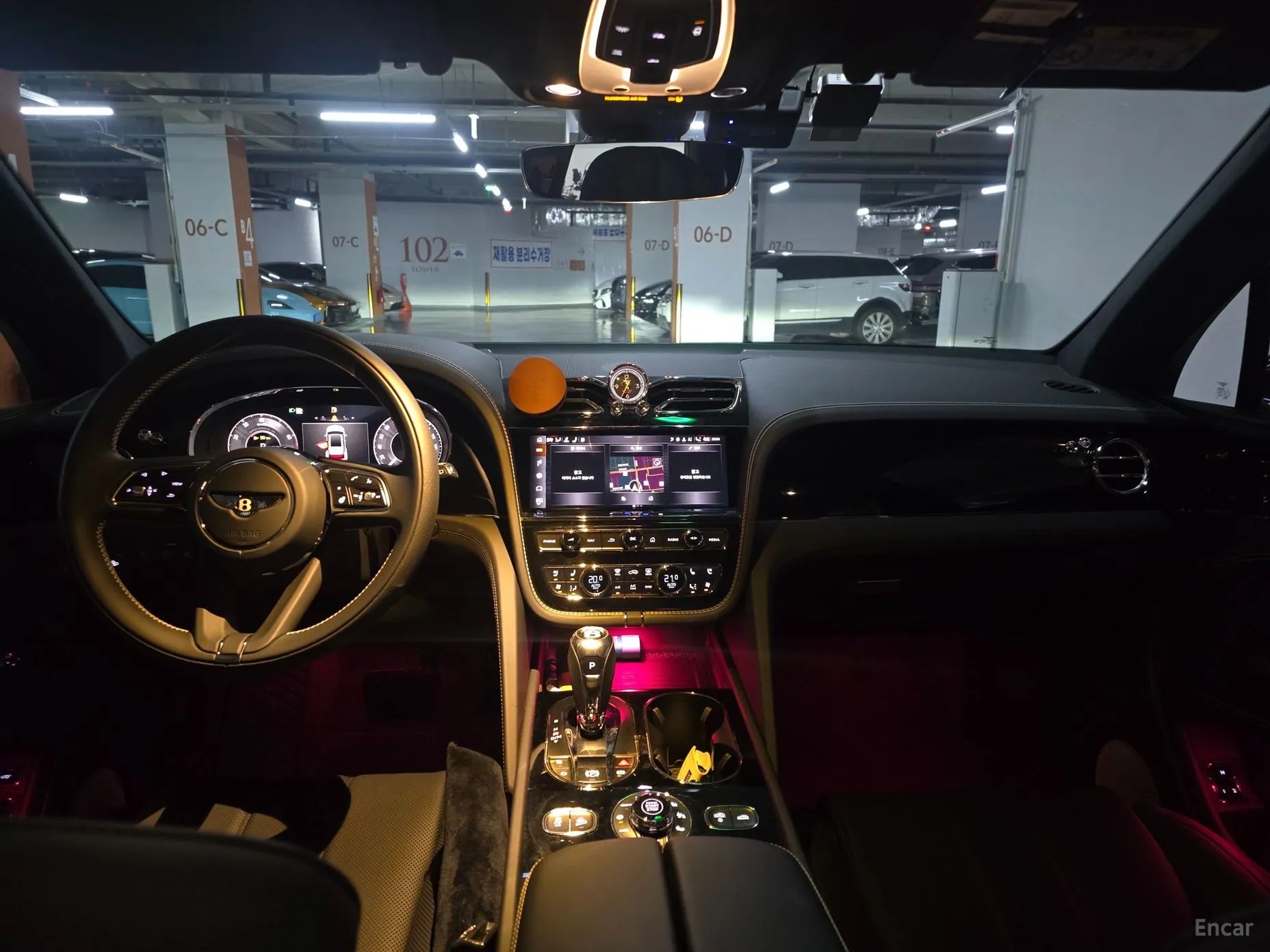 Bentley Bentayga превью 9