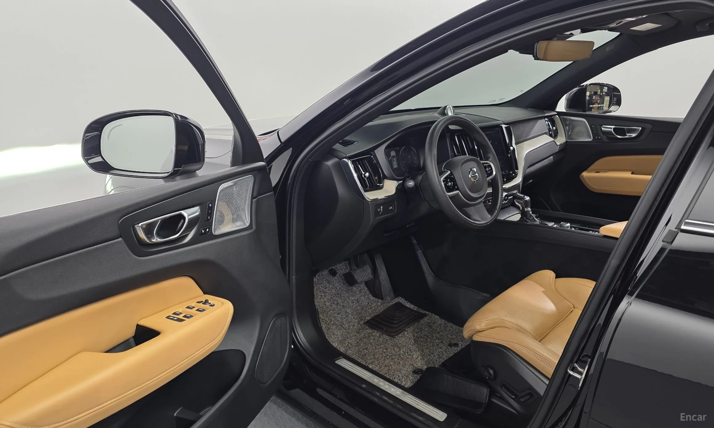 Volvo XC60 Gen 2 превью 10