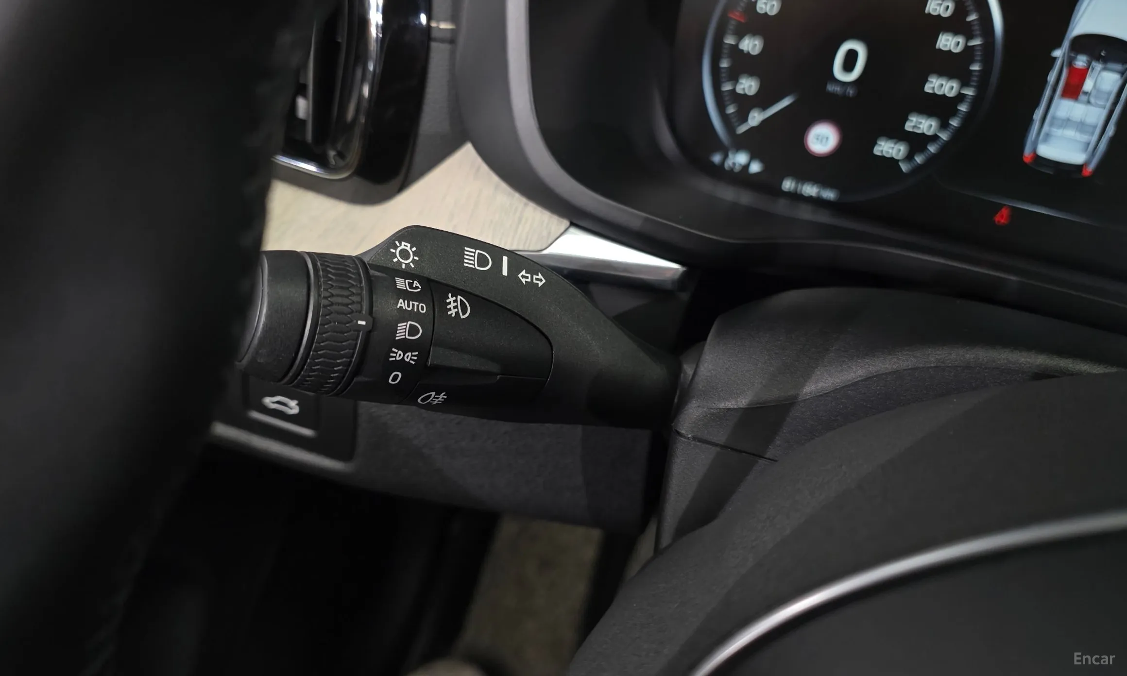 Volvo XC60 Gen 2 превью 20