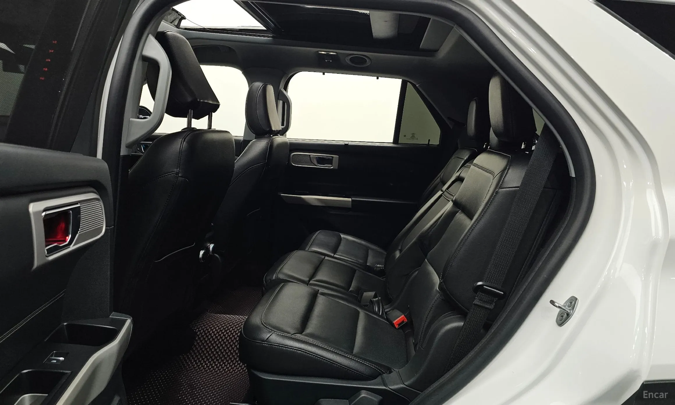 Ford Explorer 6th Generation превью 12