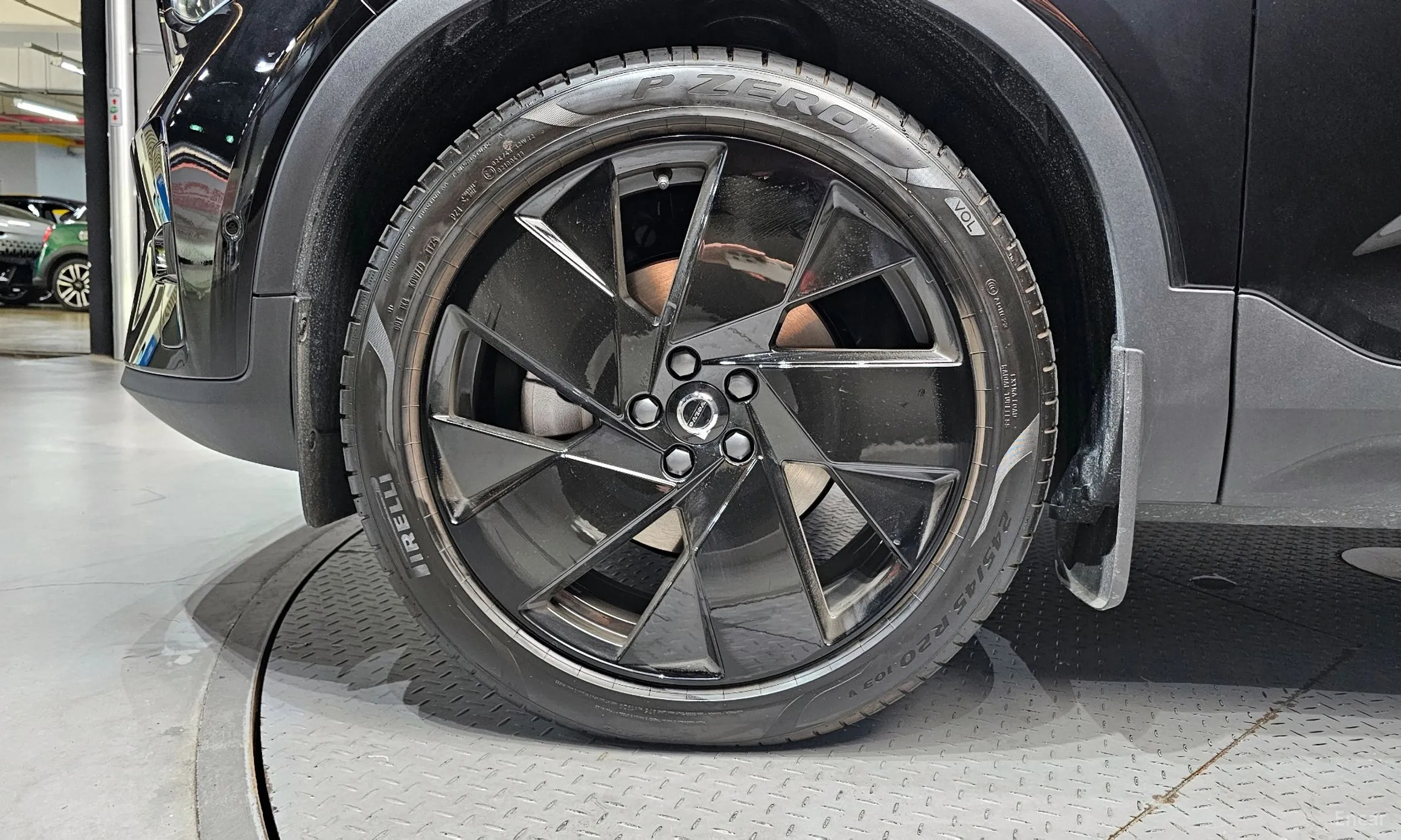Volvo XC40 превью 5