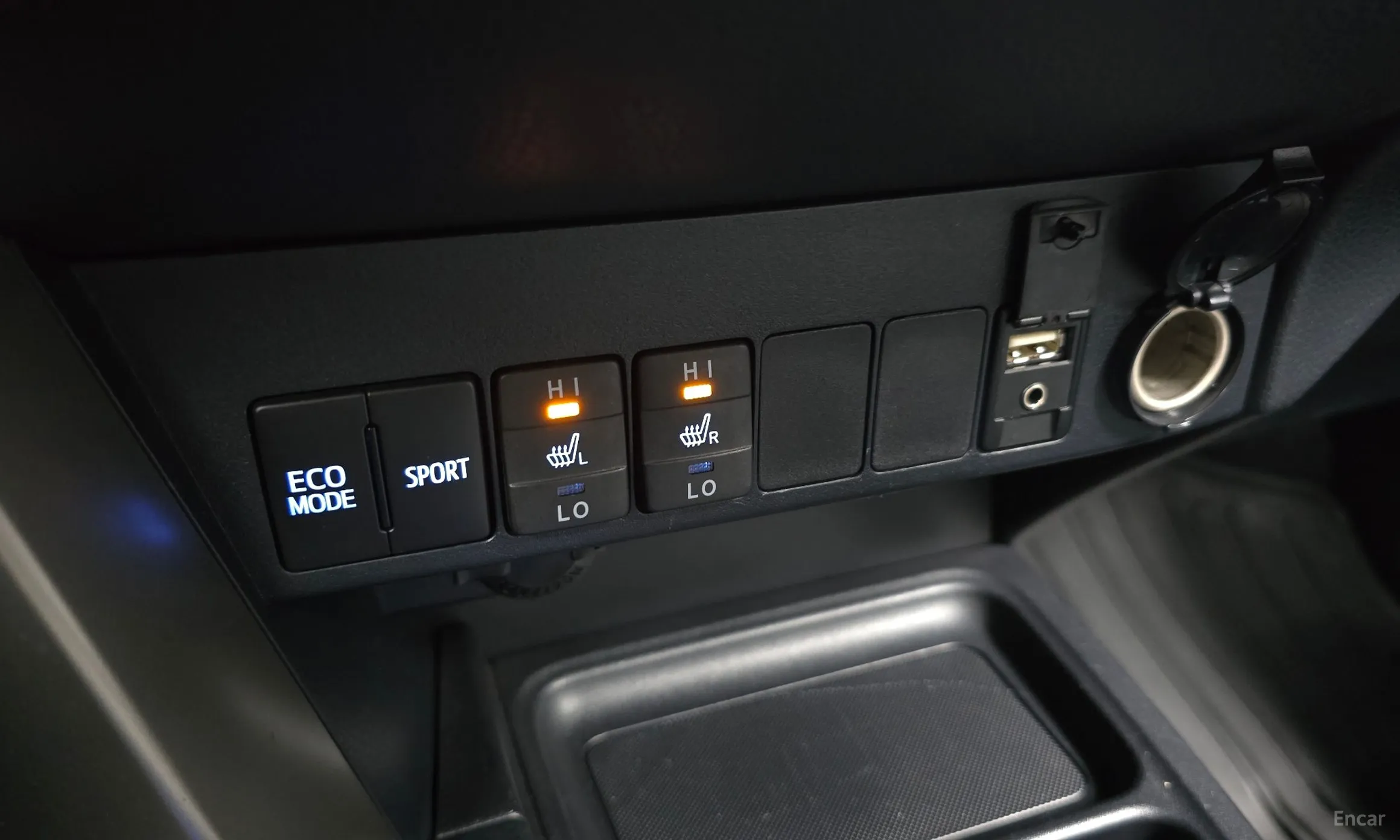 Toyota RAV4 превью 16