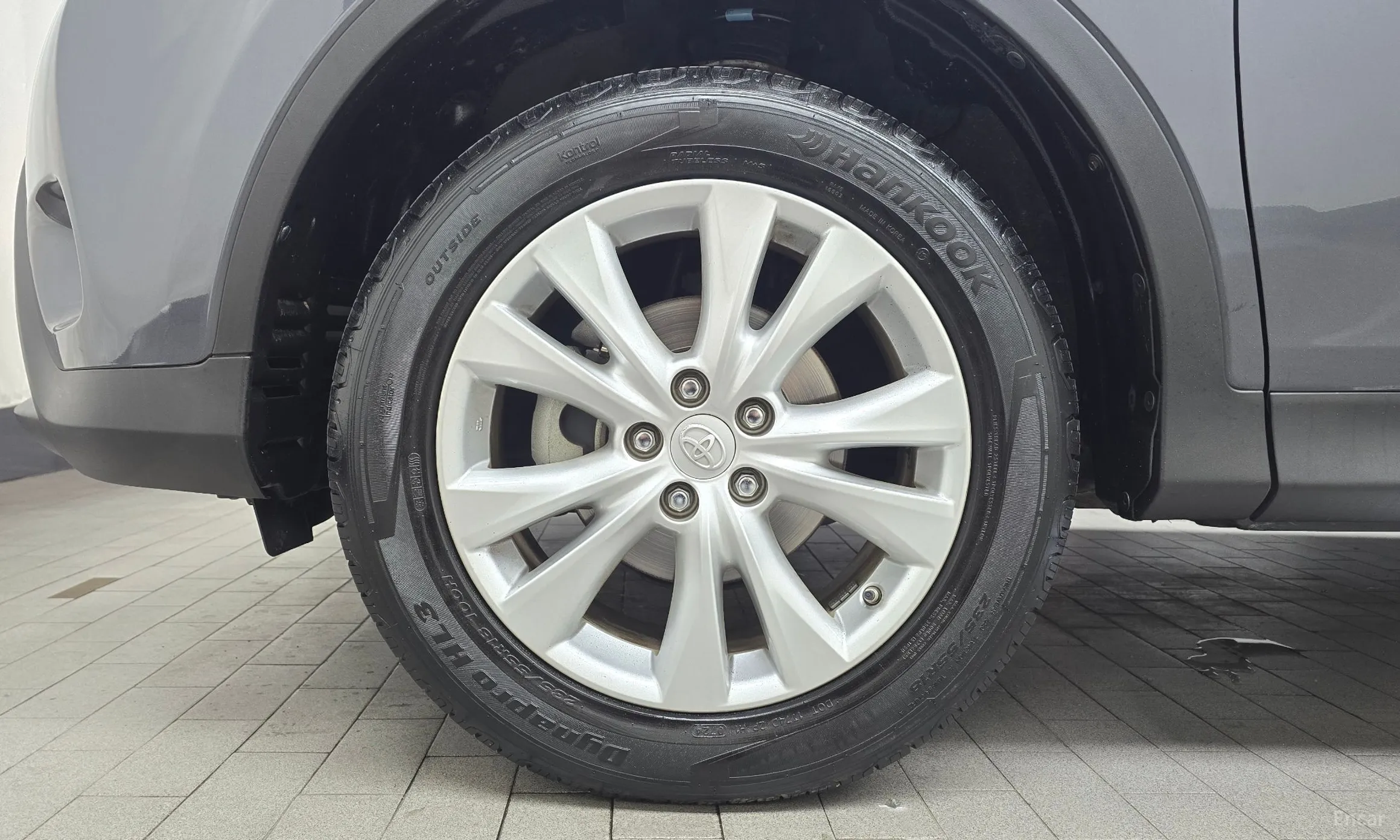 Toyota RAV4 превью 5