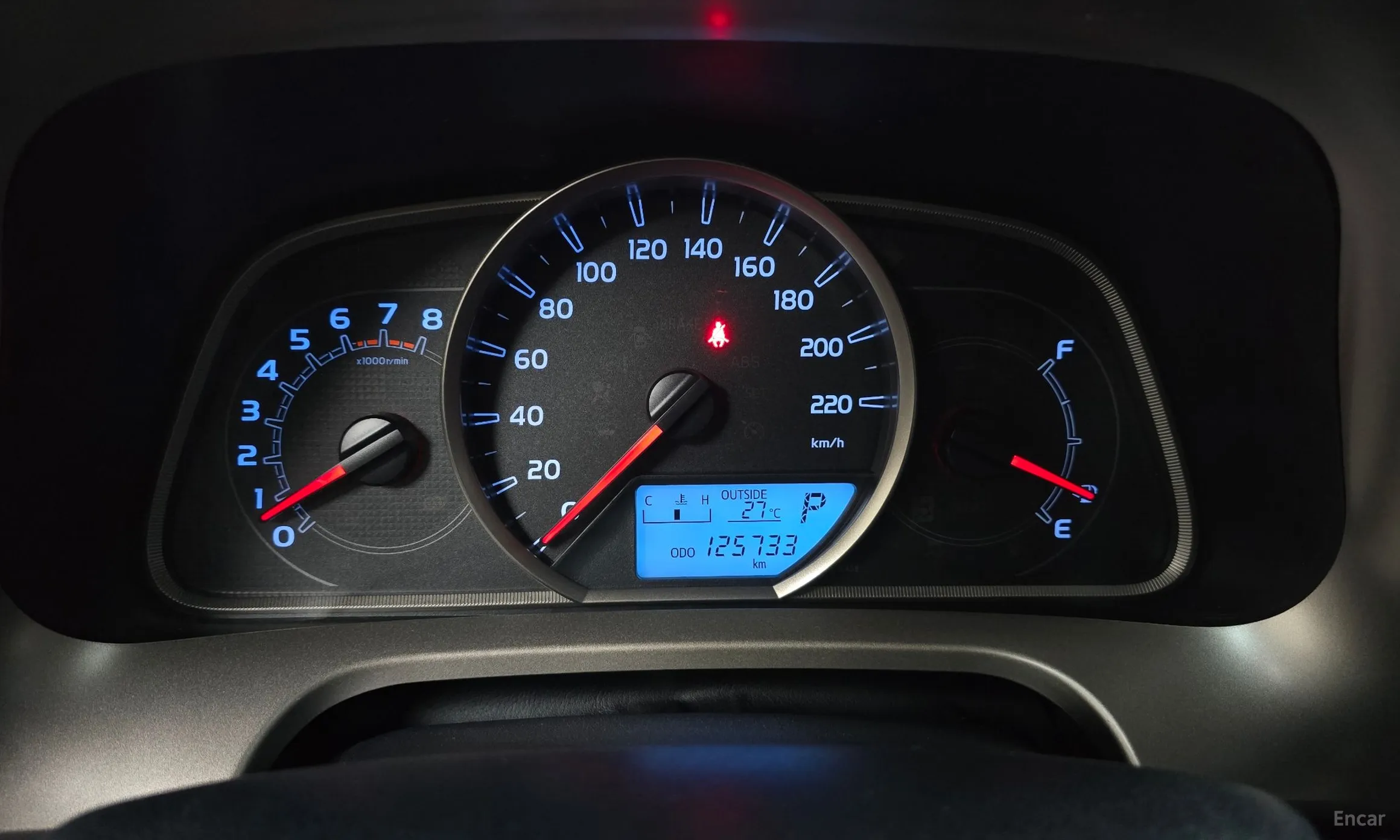 Toyota RAV4 превью 8