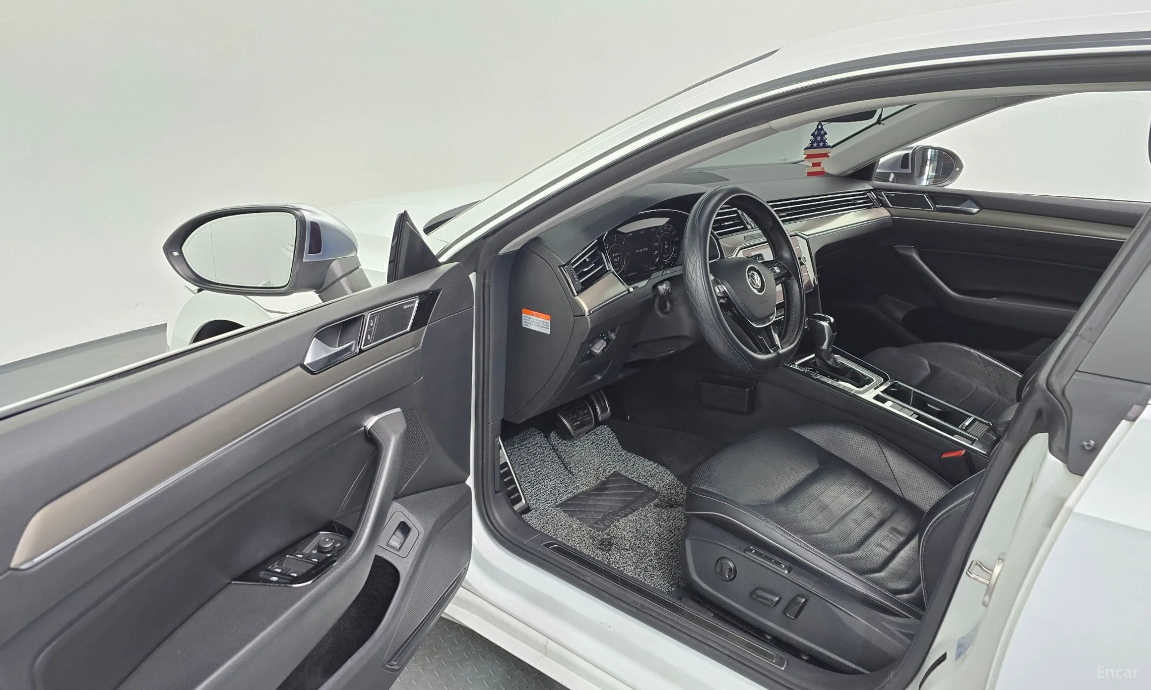 Volkswagen Ateon превью 10