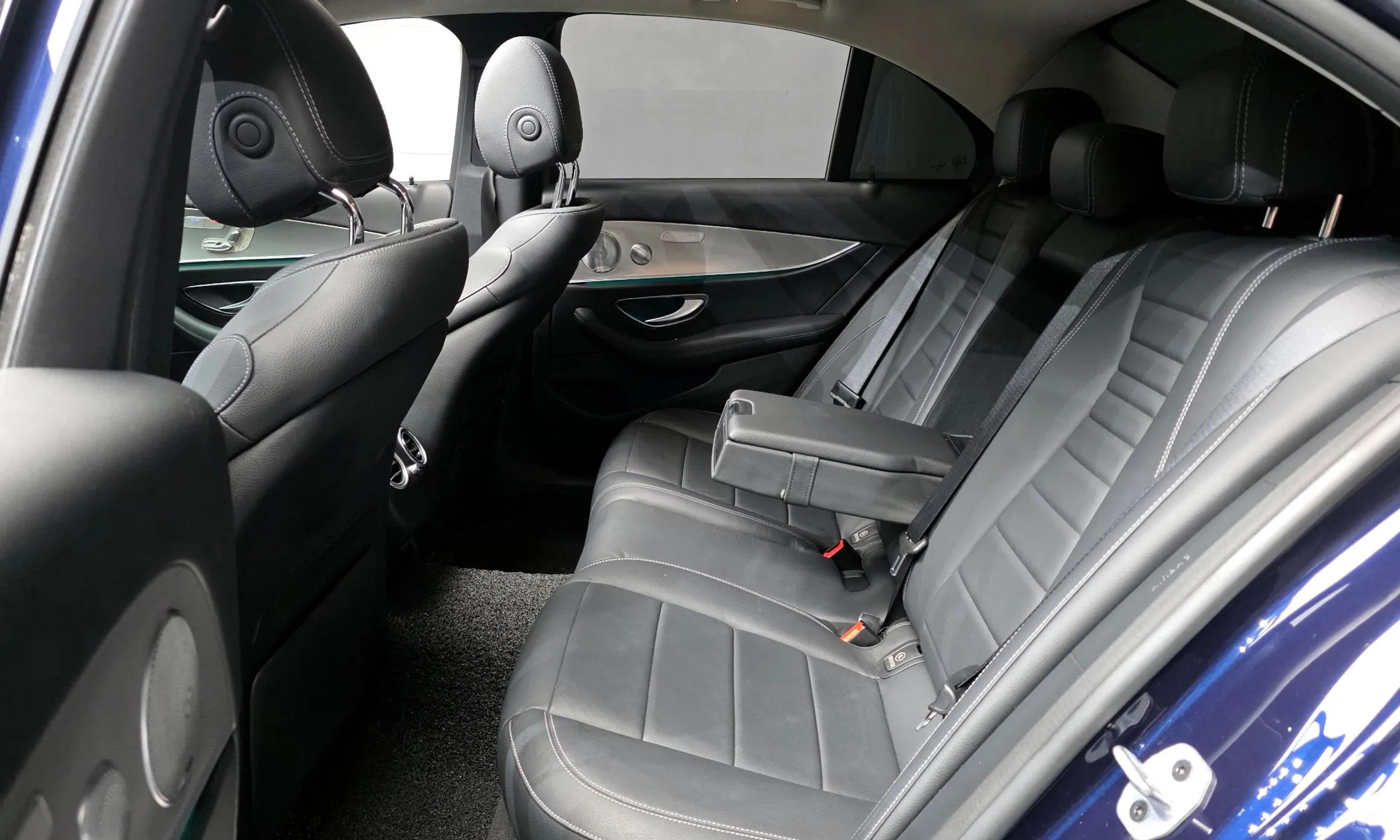 Mercedes Benz E-Class W213 превью 12