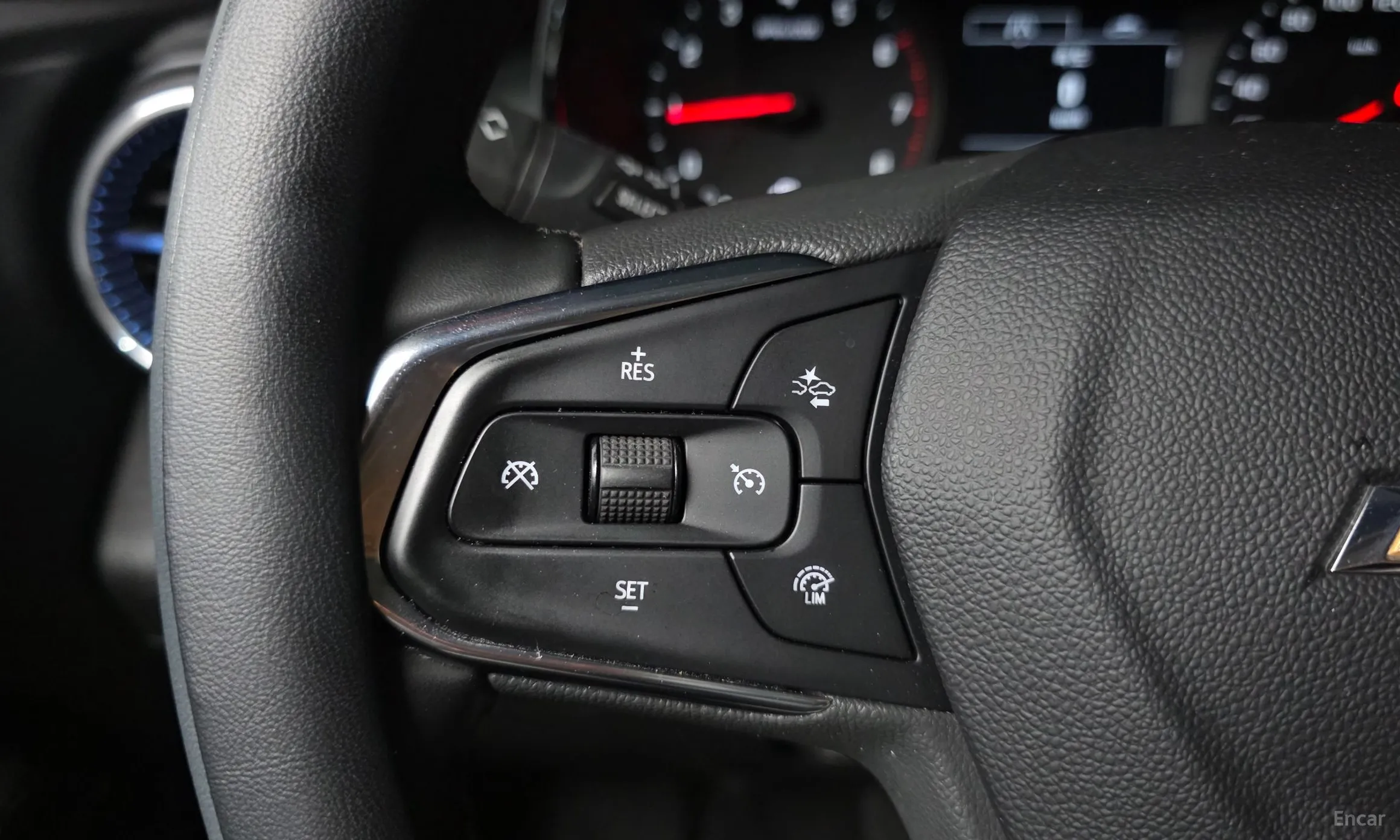 Chevrolet (GM Daewoo) Trax Crossover превью 20