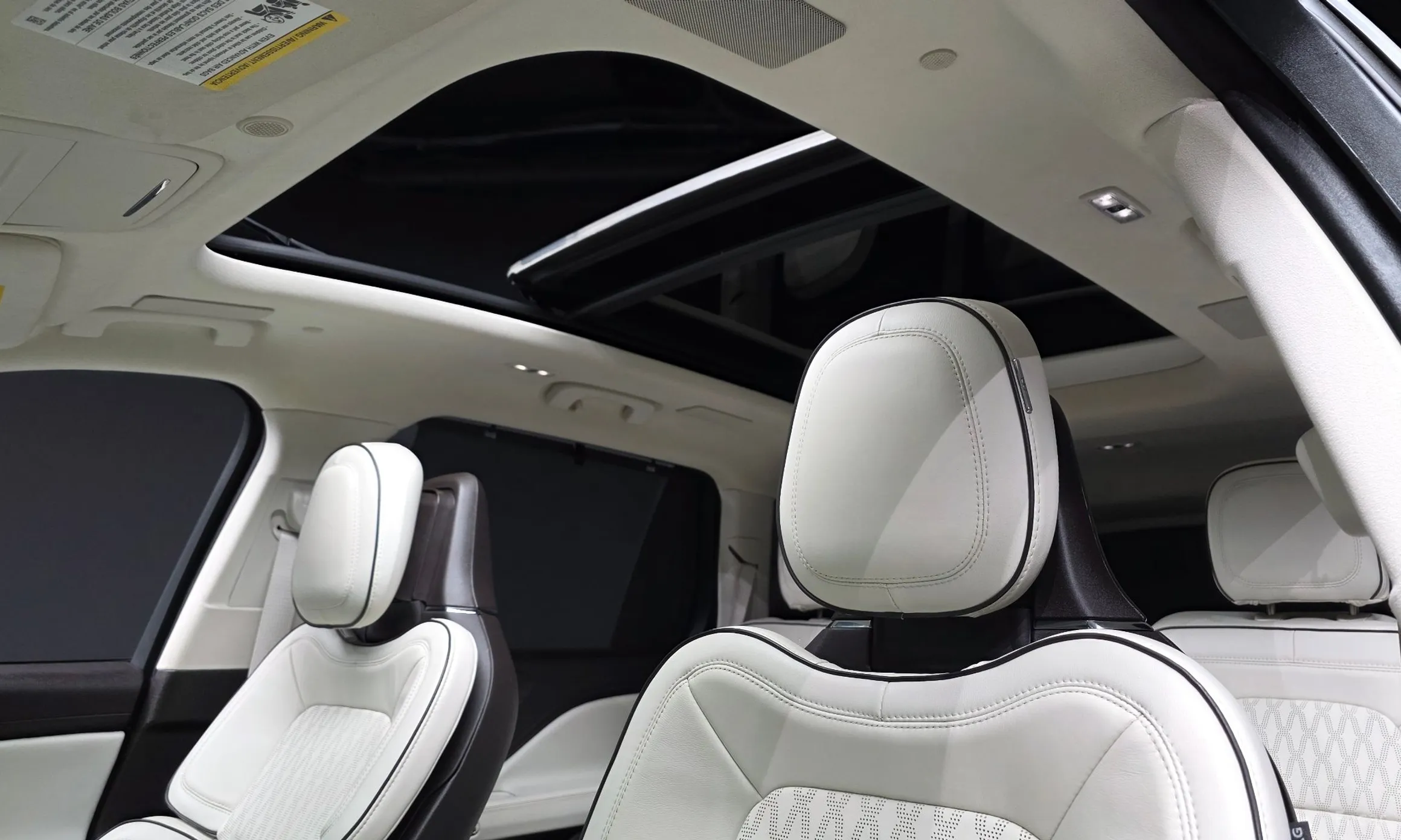 Lincoln Aviator 2nd Generation превью 18