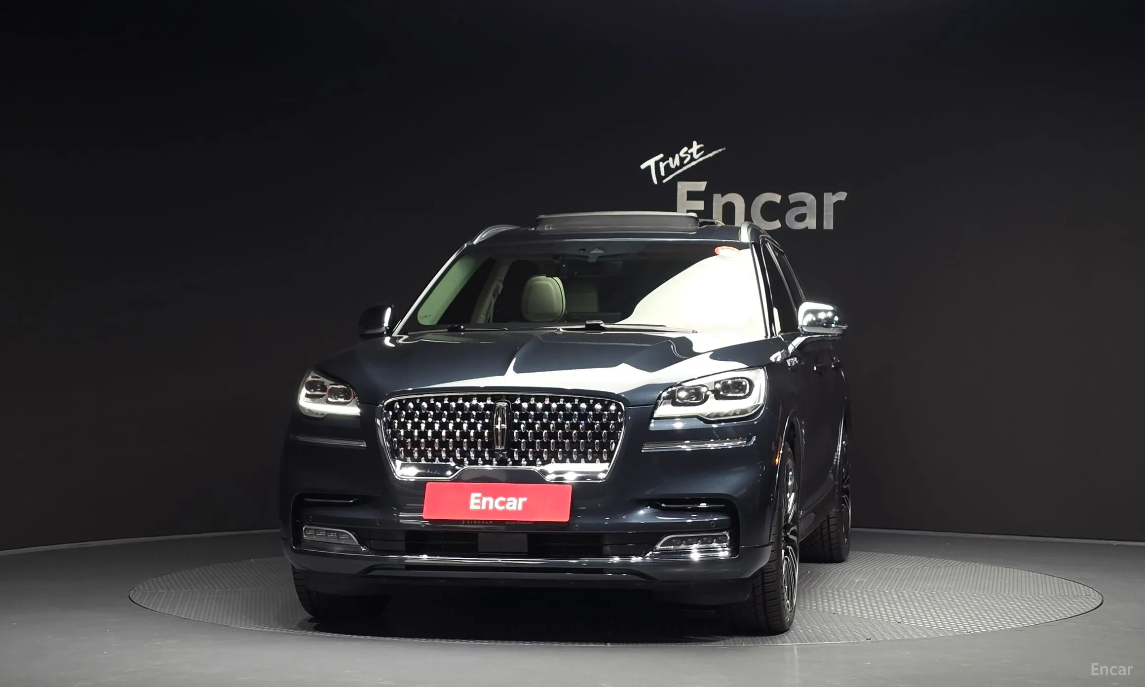 Lincoln Aviator 2nd Generation превью 3