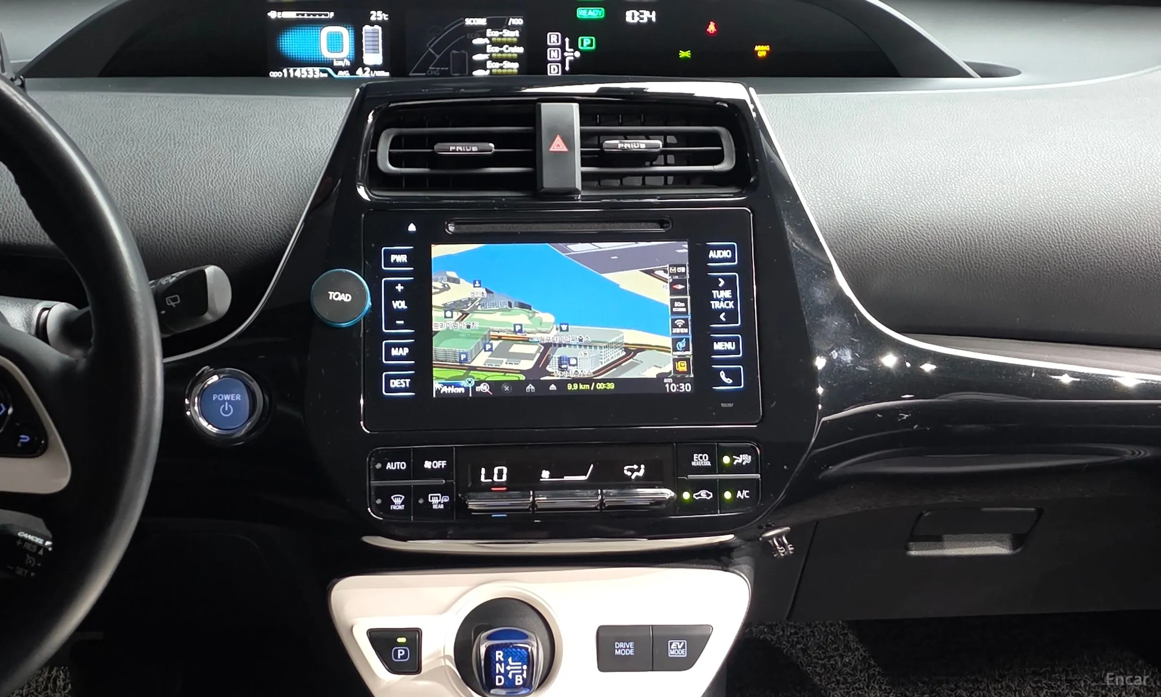 Toyota Prius 4th Generation превью 13