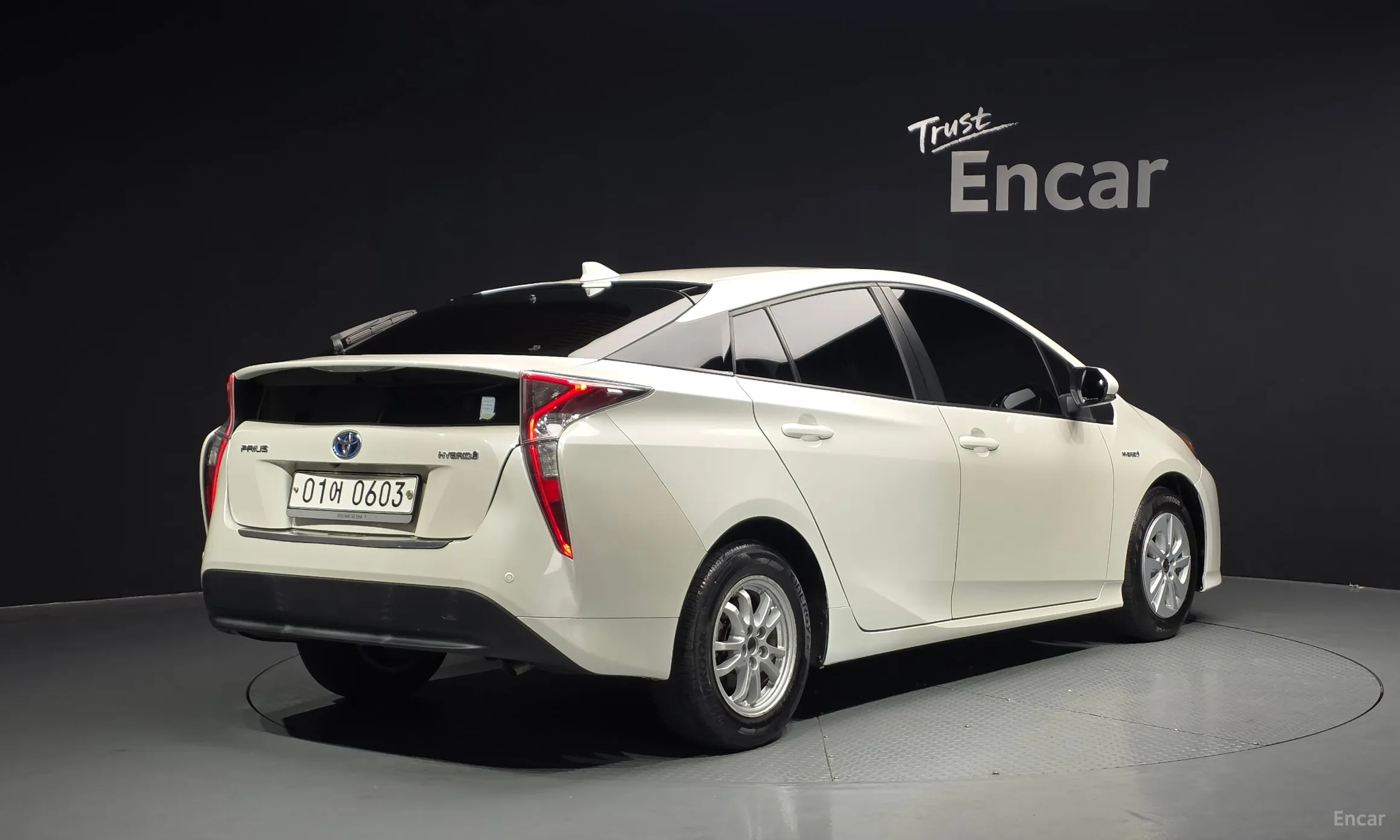 Toyota Prius 4th Generation