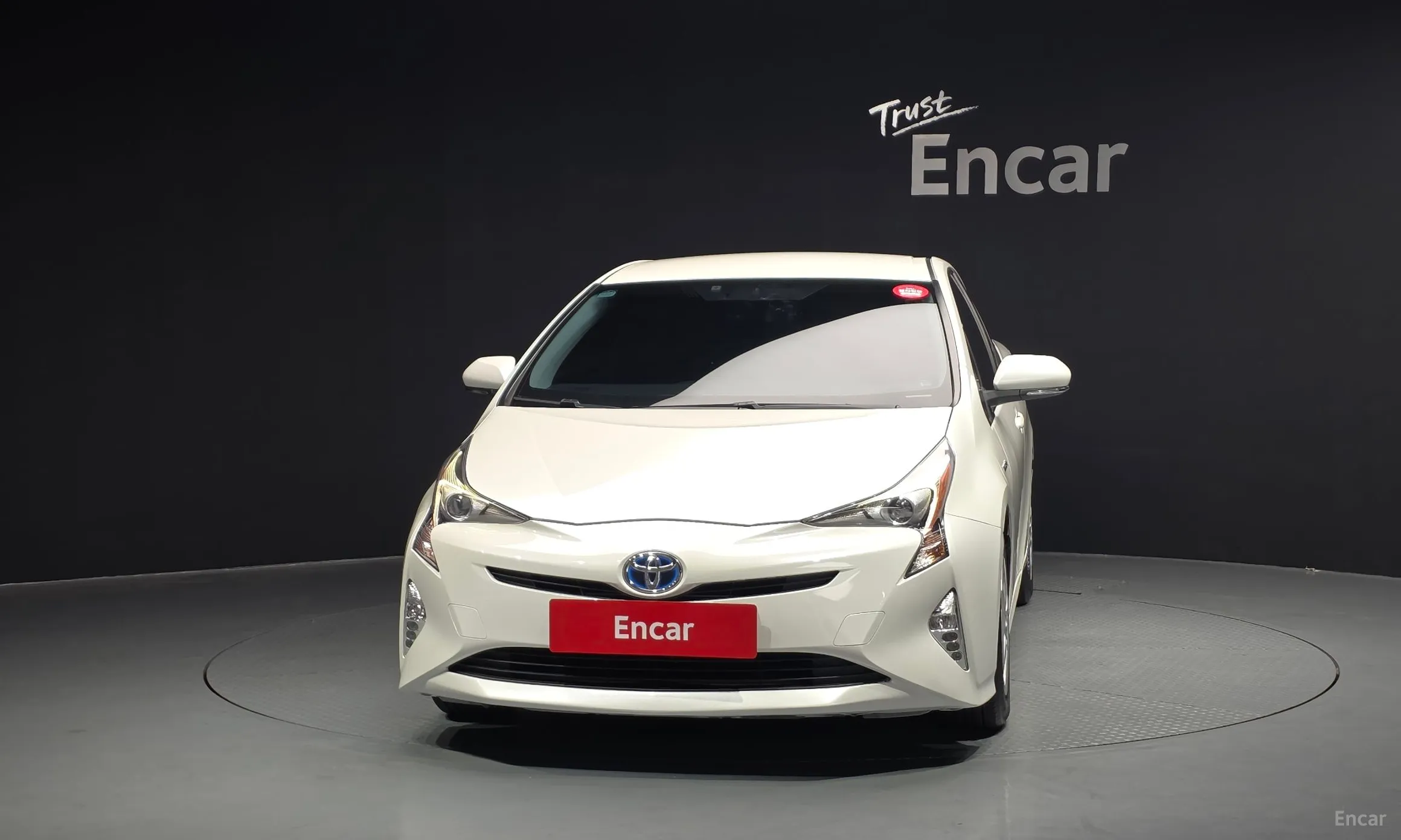 Toyota Prius 4th Generation превью 3