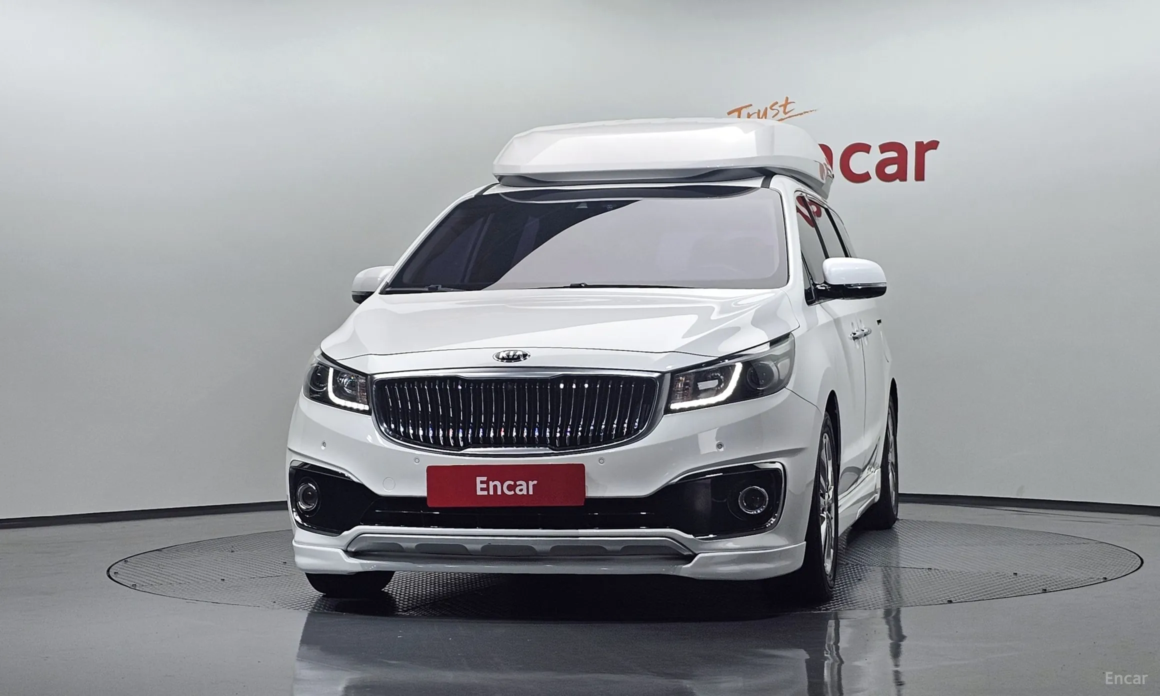 Kia Carnival превью 3