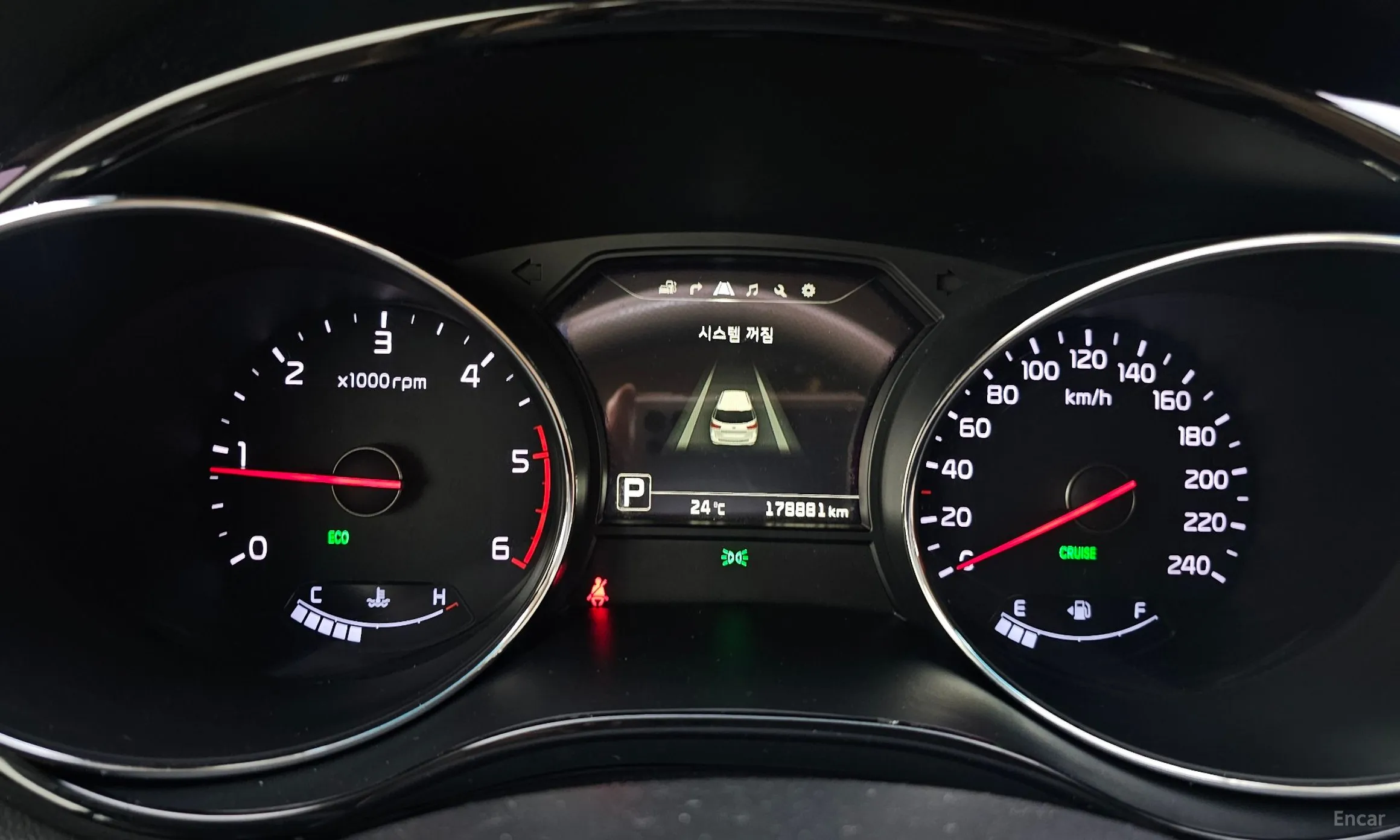 Kia Carnival превью 8