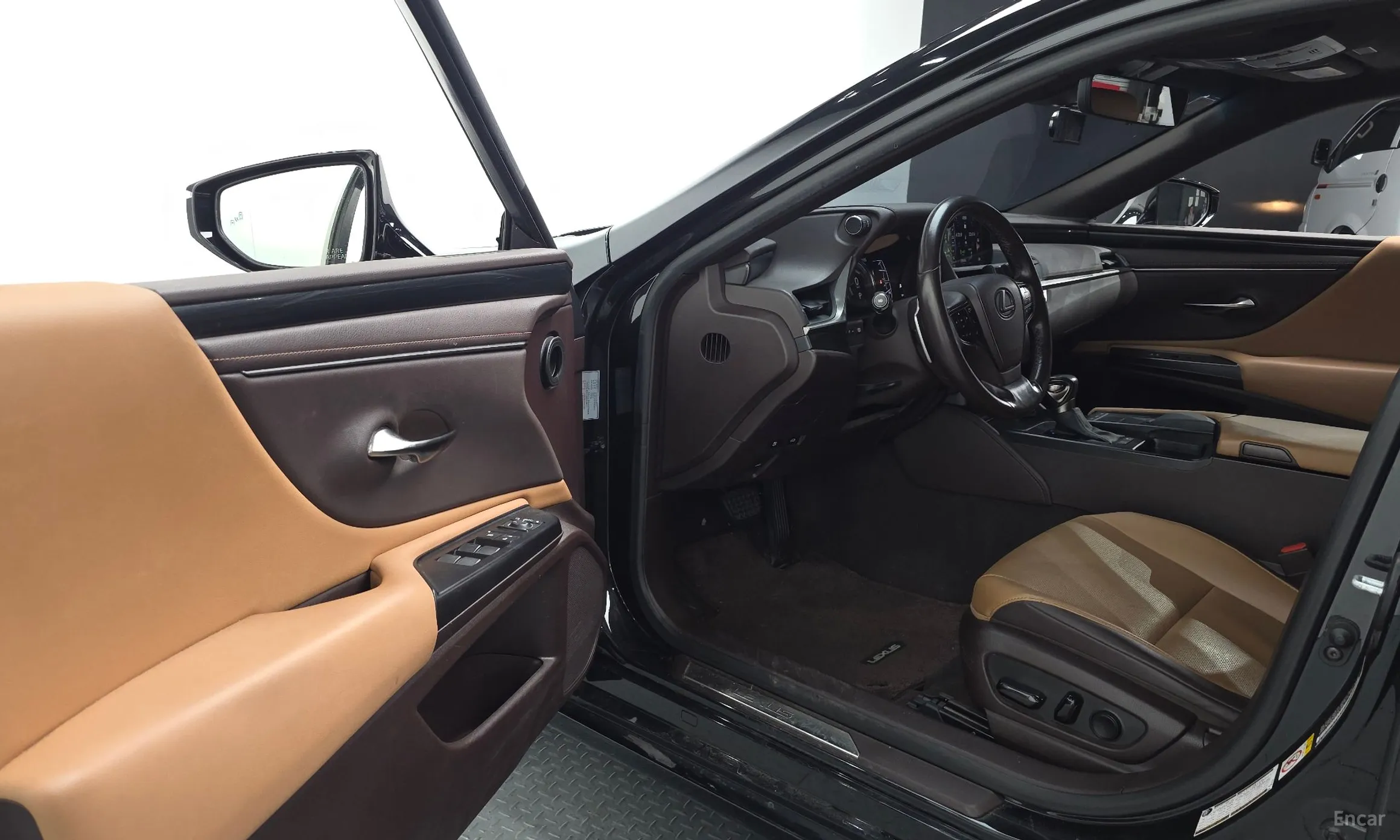 Lexus ES300h 7th Generation превью 10