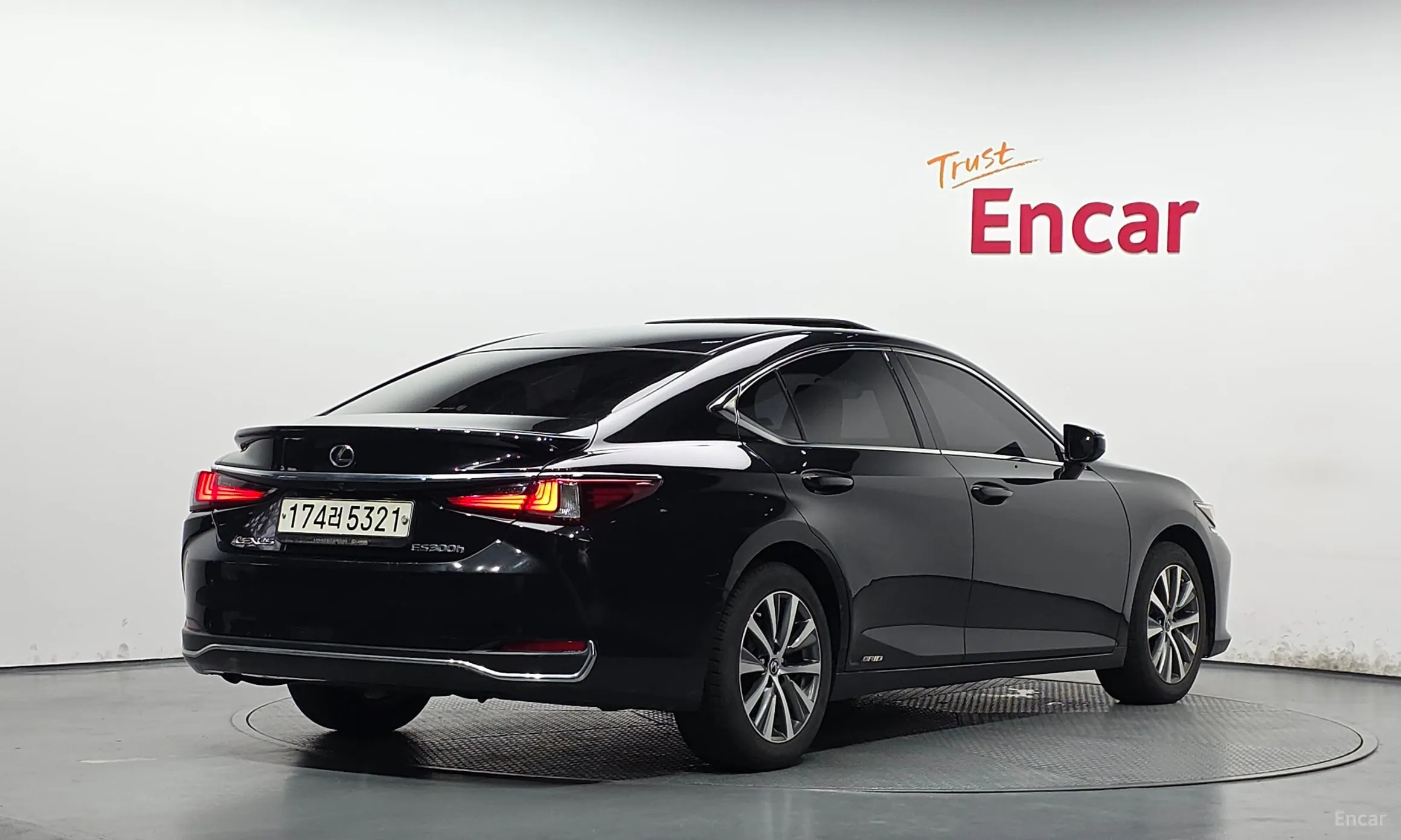 Lexus ES300h 7th Generation