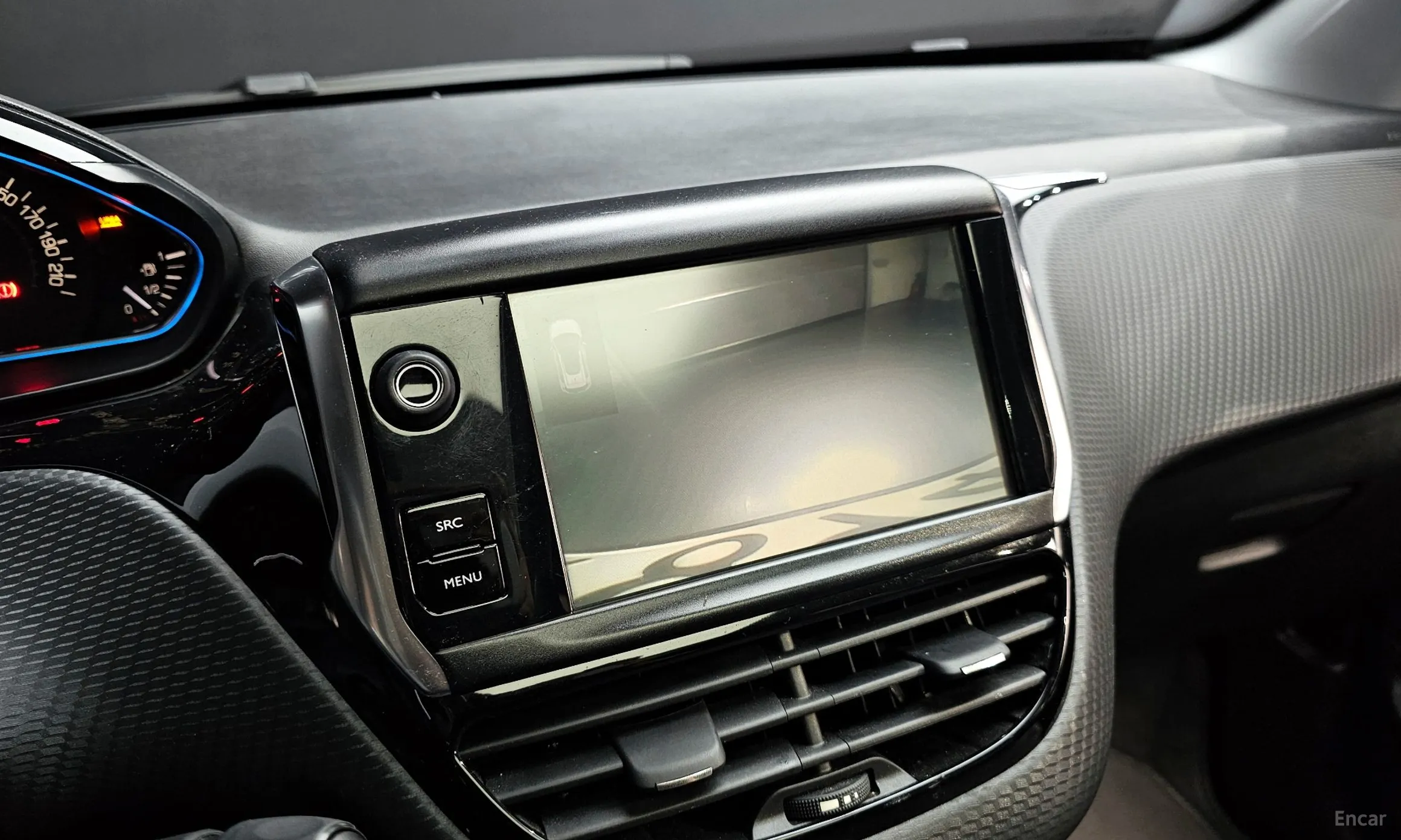 Peugeot 2008. превью 17