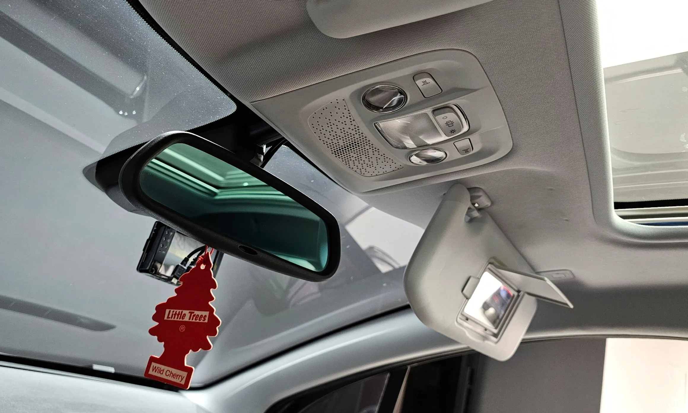 Peugeot 2008. превью 18