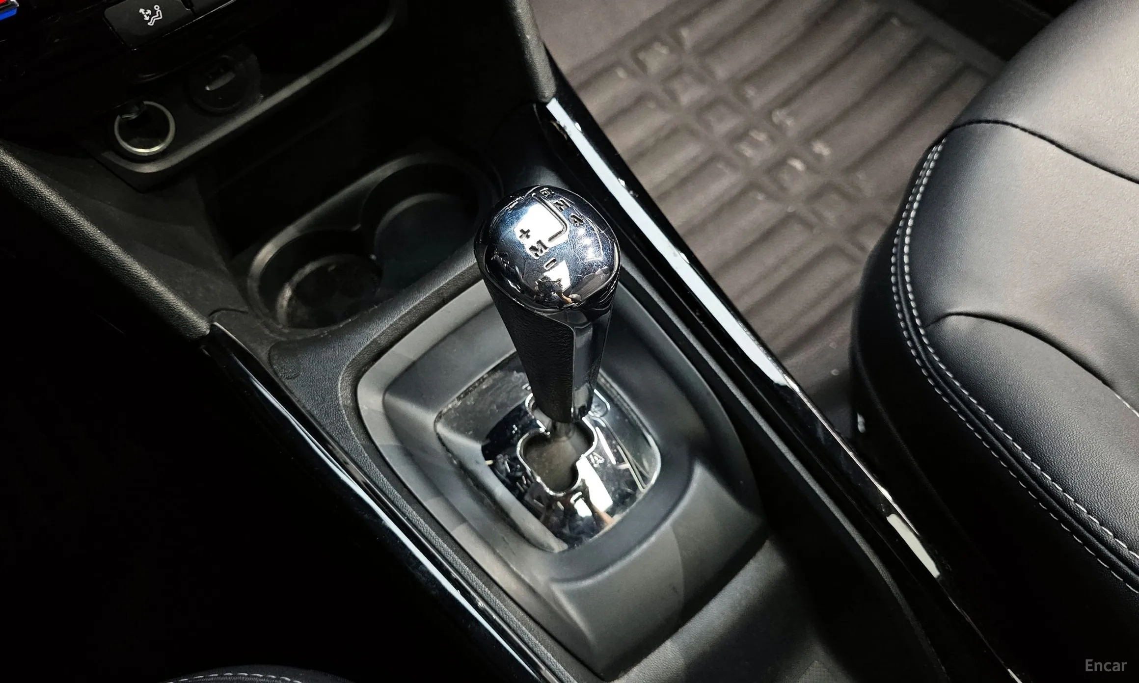 Peugeot 2008. превью 9
