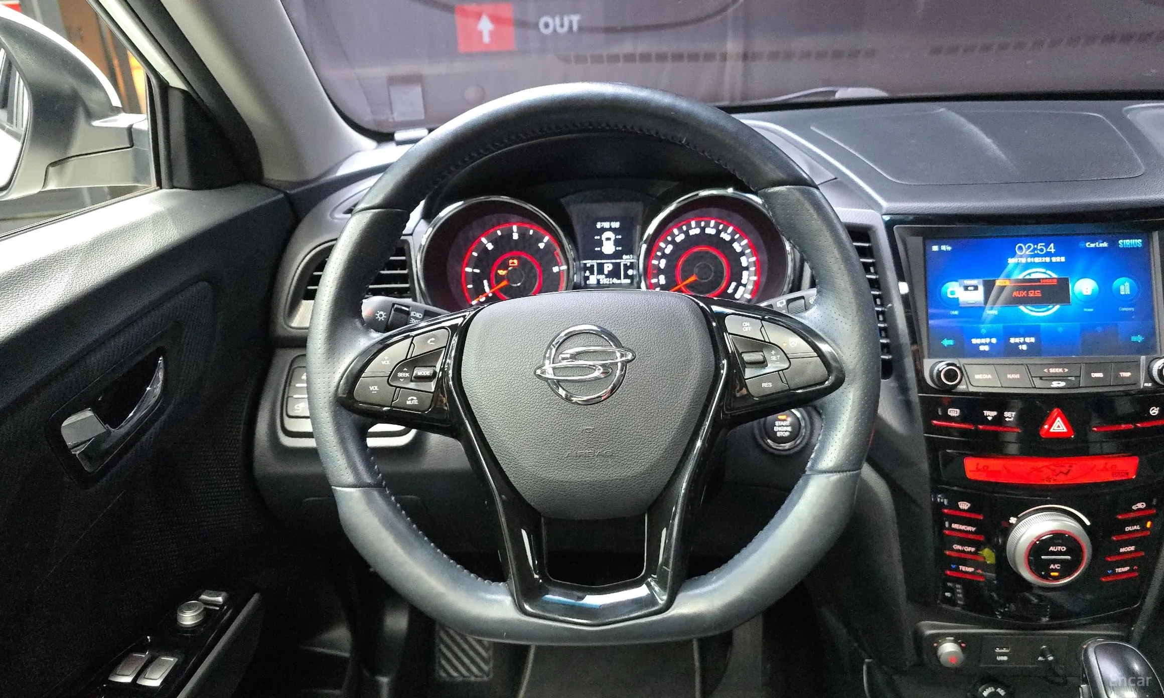 KG Mobility (SsangYong) Tivoli Air превью 13