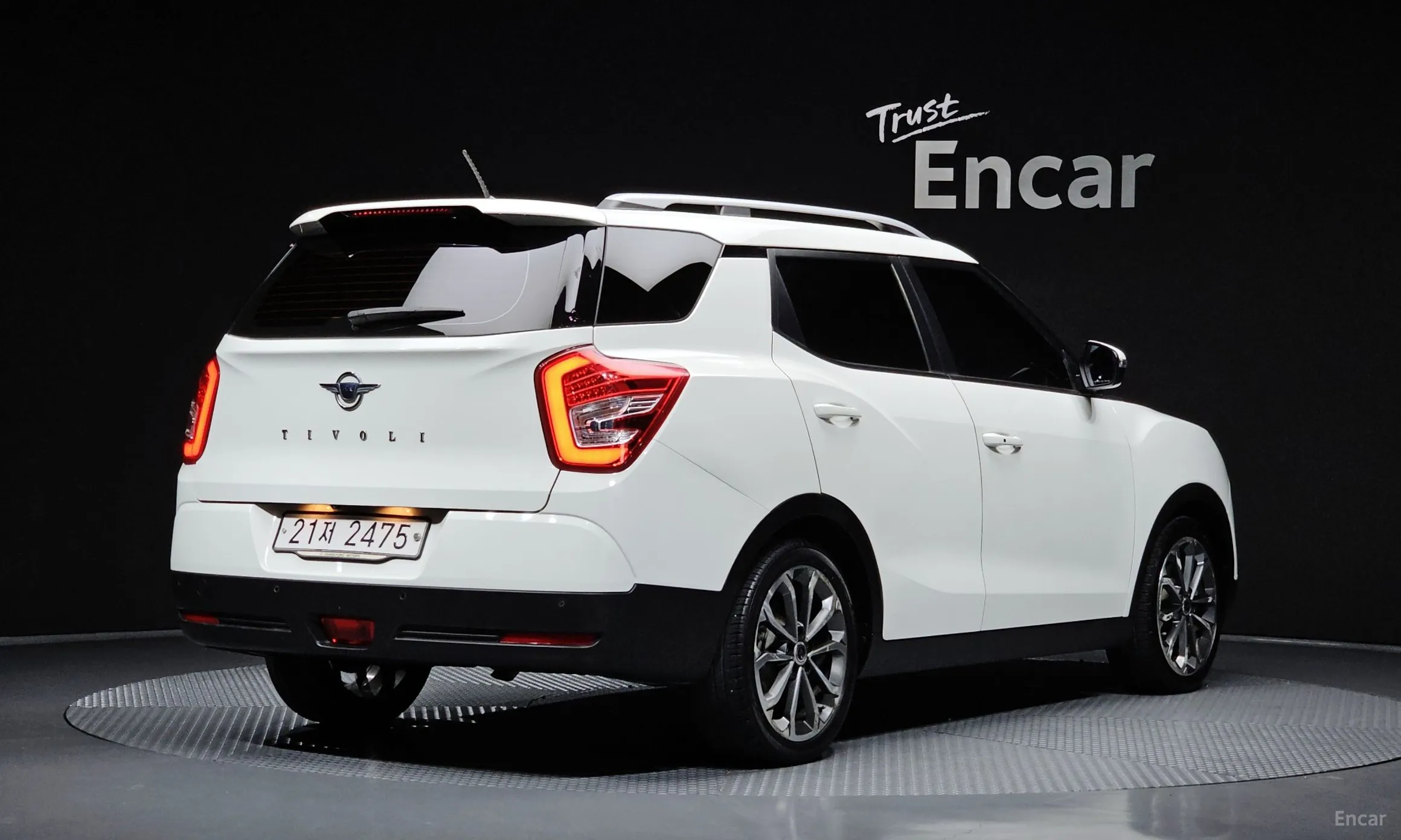 KG Mobility (SsangYong) Tivoli Air превью 2