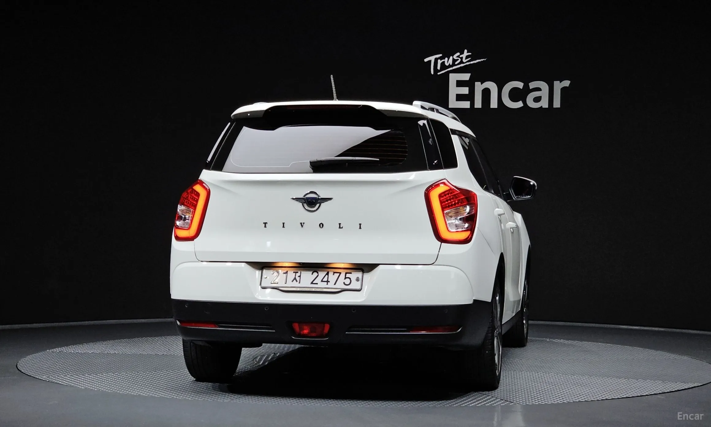 KG Mobility (SsangYong) Tivoli Air превью 4