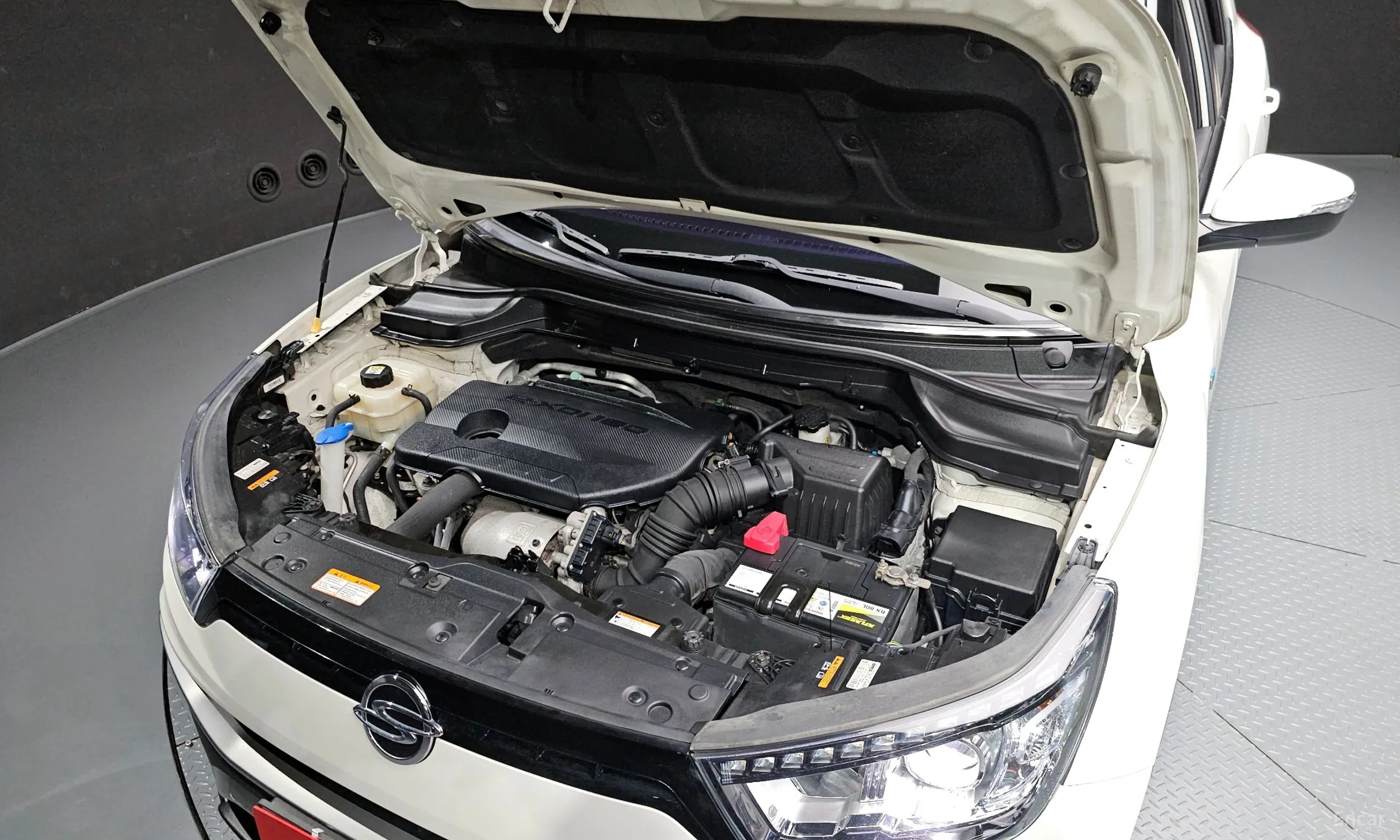 KG Mobility (SsangYong) Tivoli Air превью 6