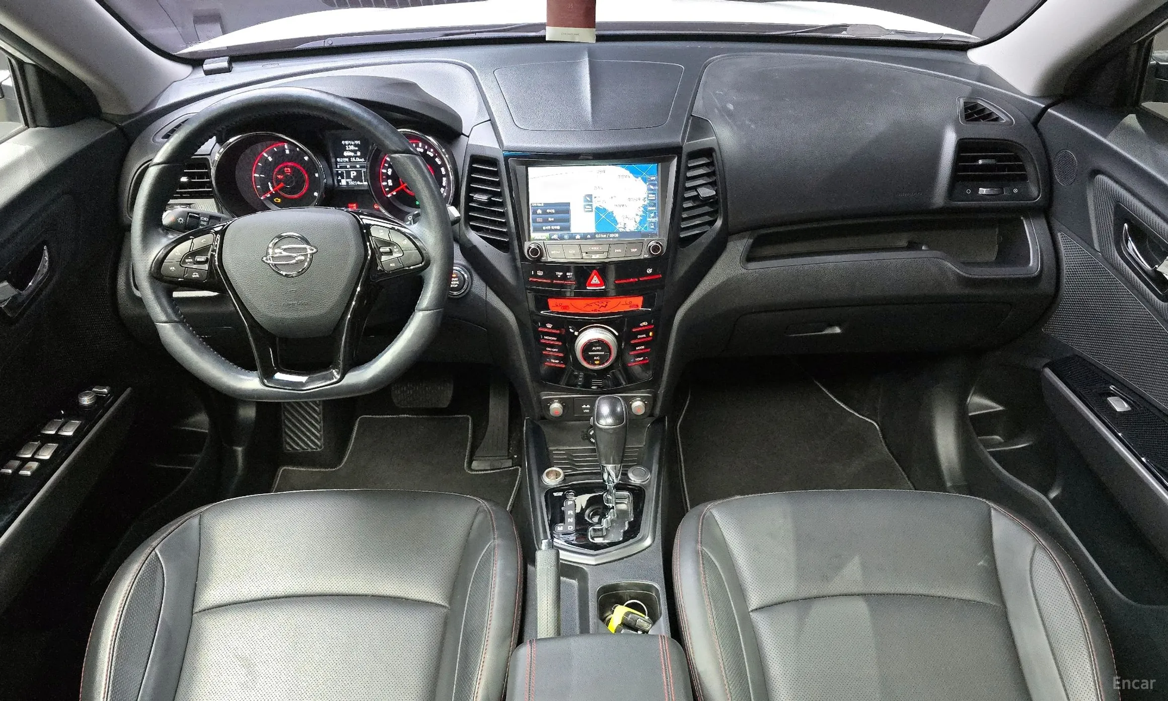 KG Mobility (SsangYong) Tivoli Air превью 7