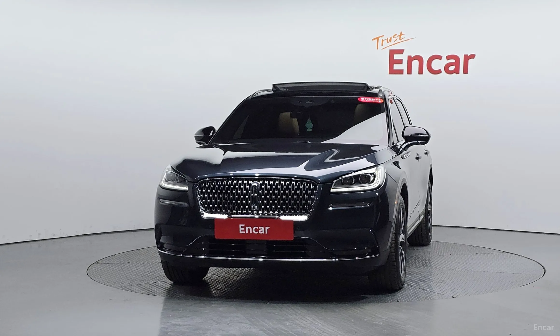Lincoln Corsair превью 3