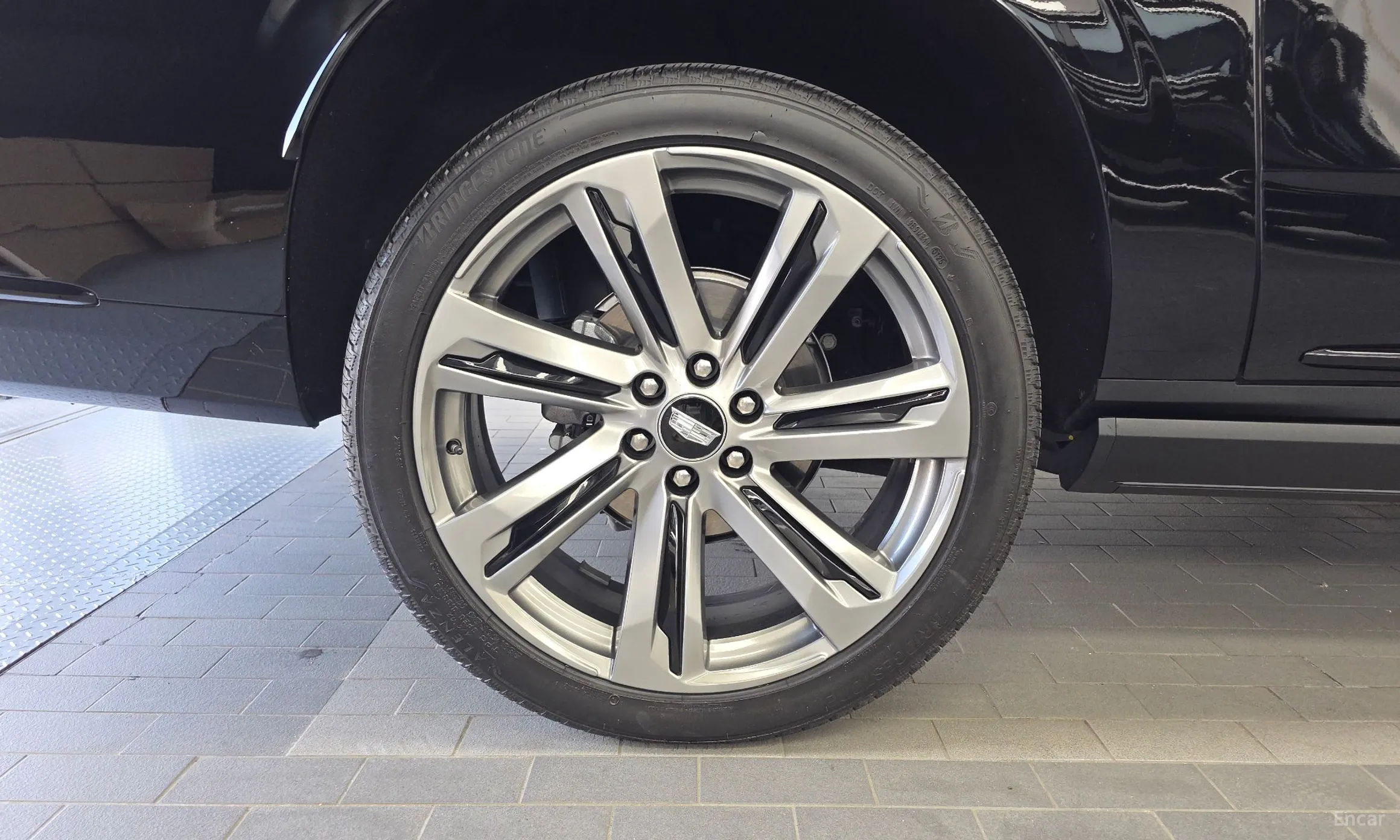 Cadillac Escalade 5th Generation превью 5