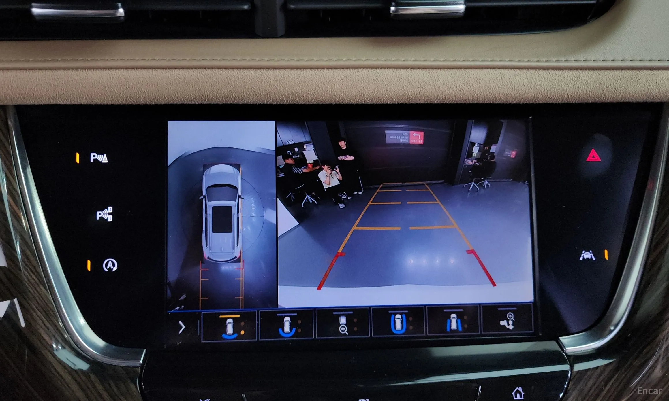 Cadillac XT6 превью 13