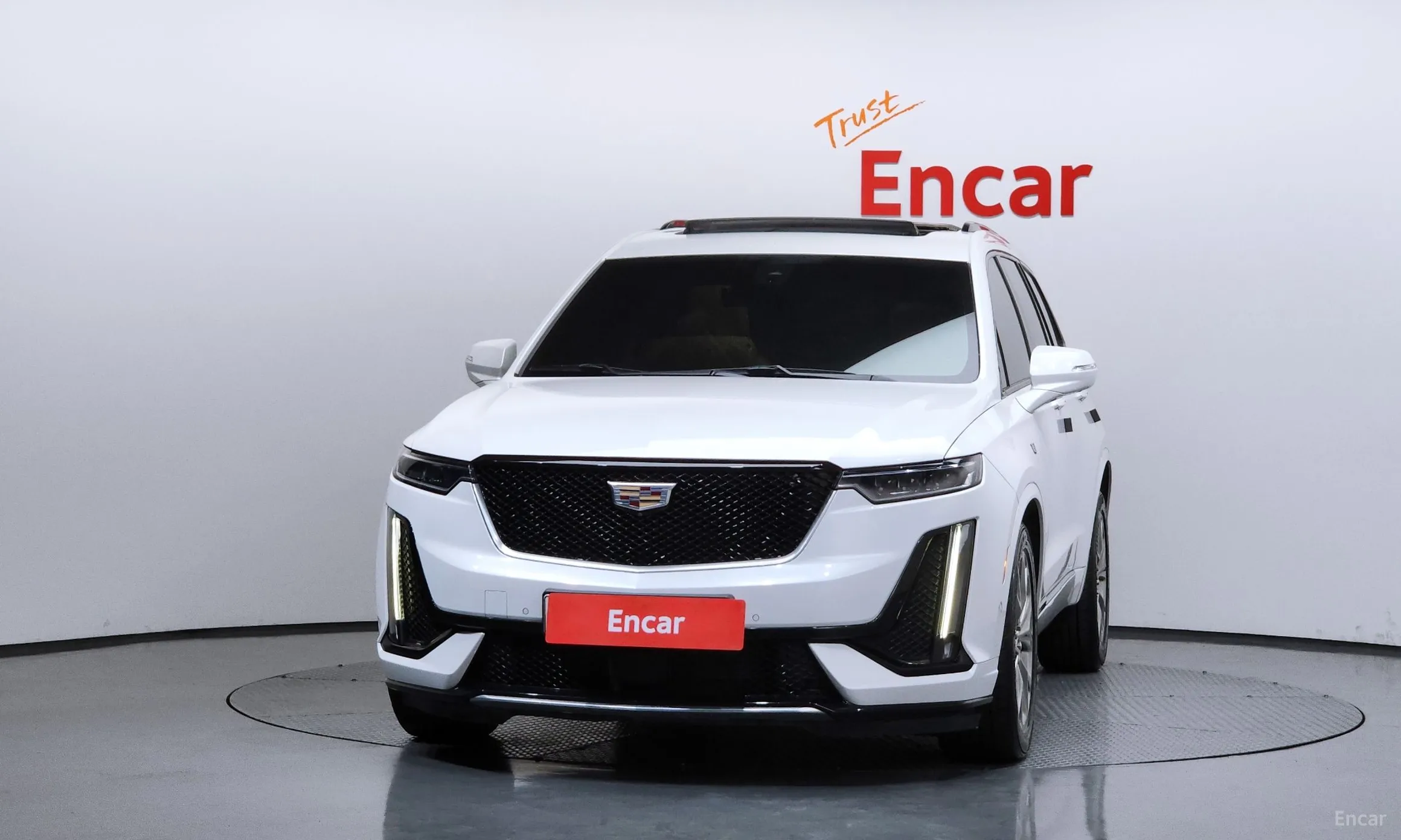 Cadillac XT6 превью 3