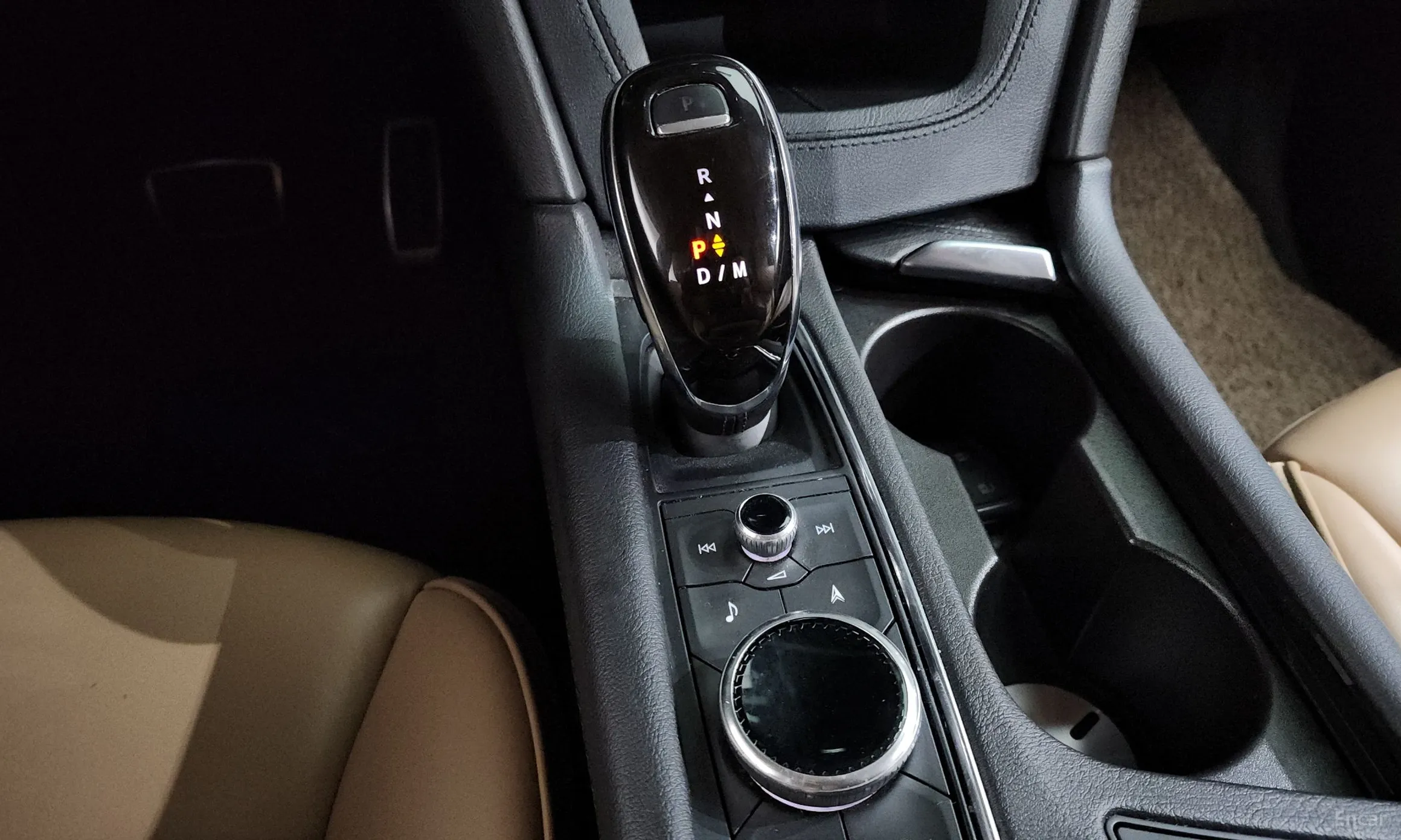 Cadillac XT6 превью 9