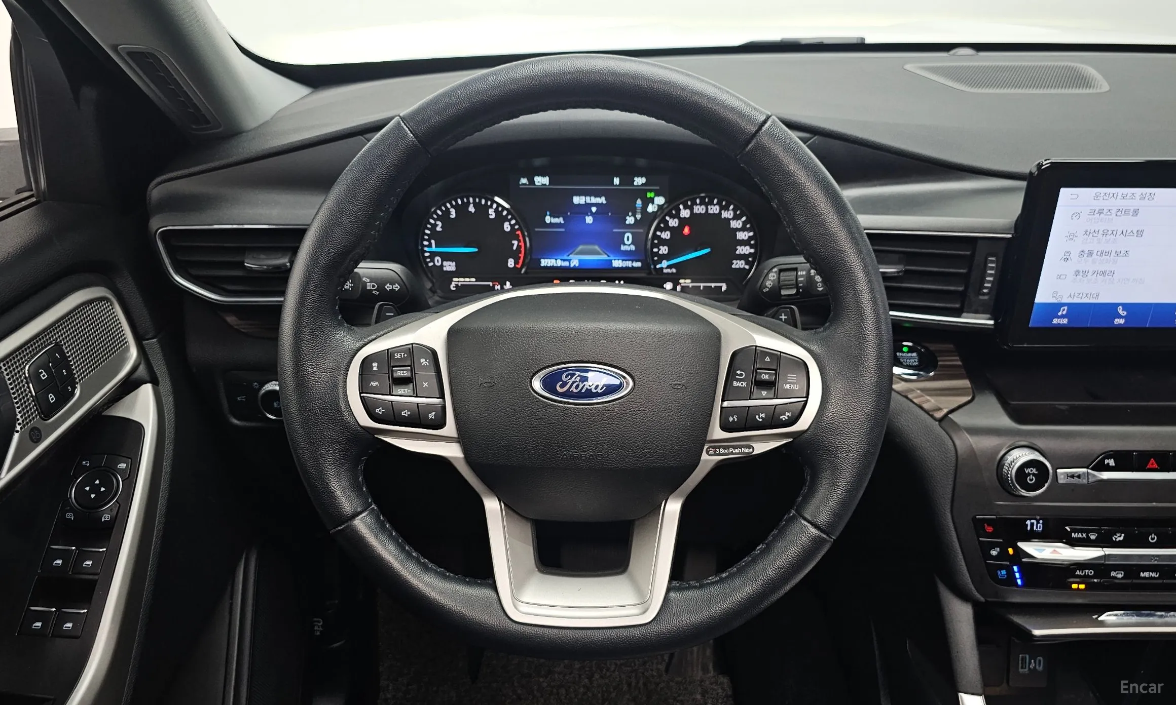 Ford Explorer 6th Generation превью 14