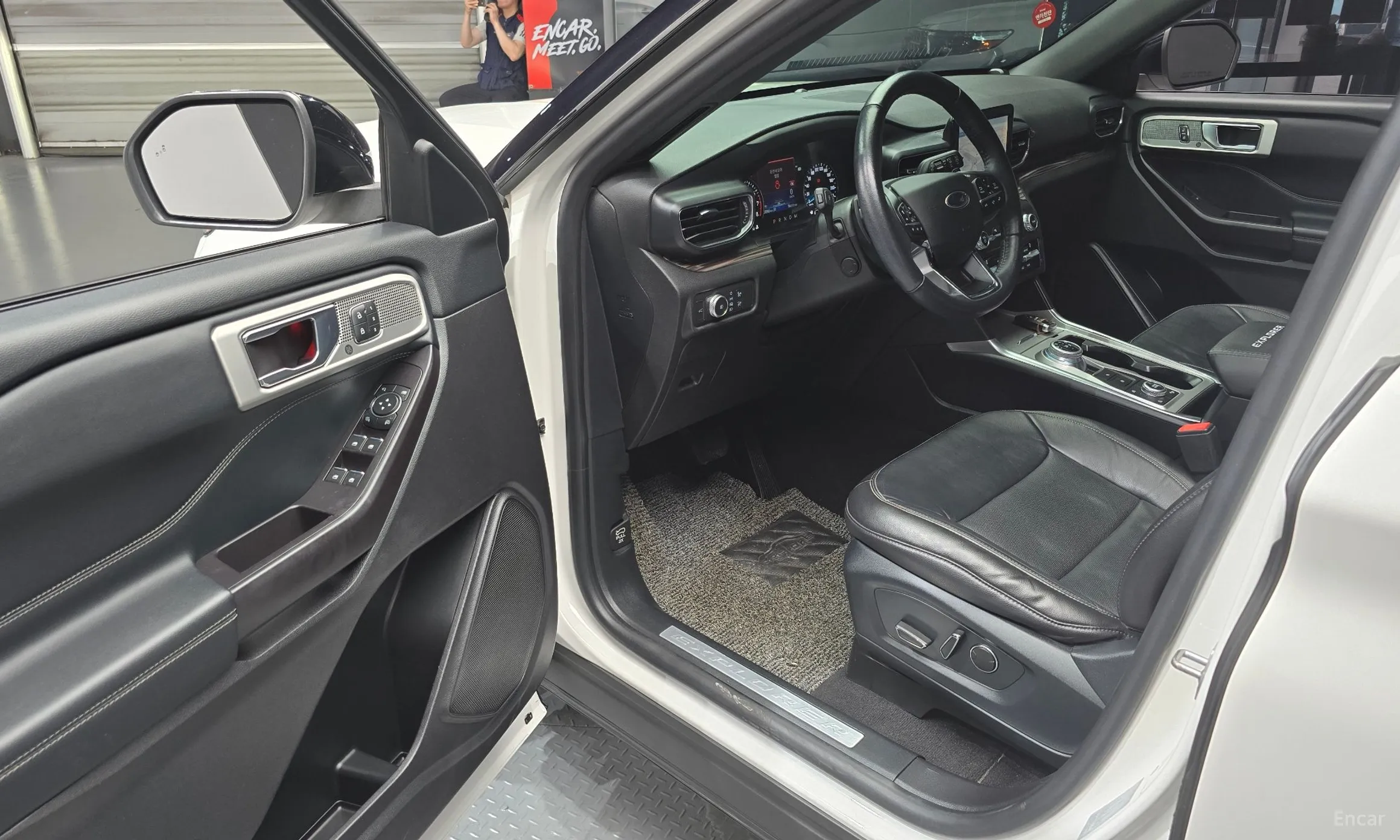 Ford Explorer 6th Generation превью 10