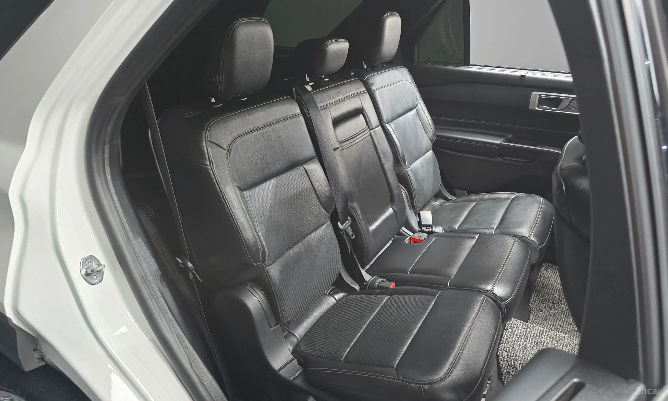 Ford Explorer 6th Generation превью 12
