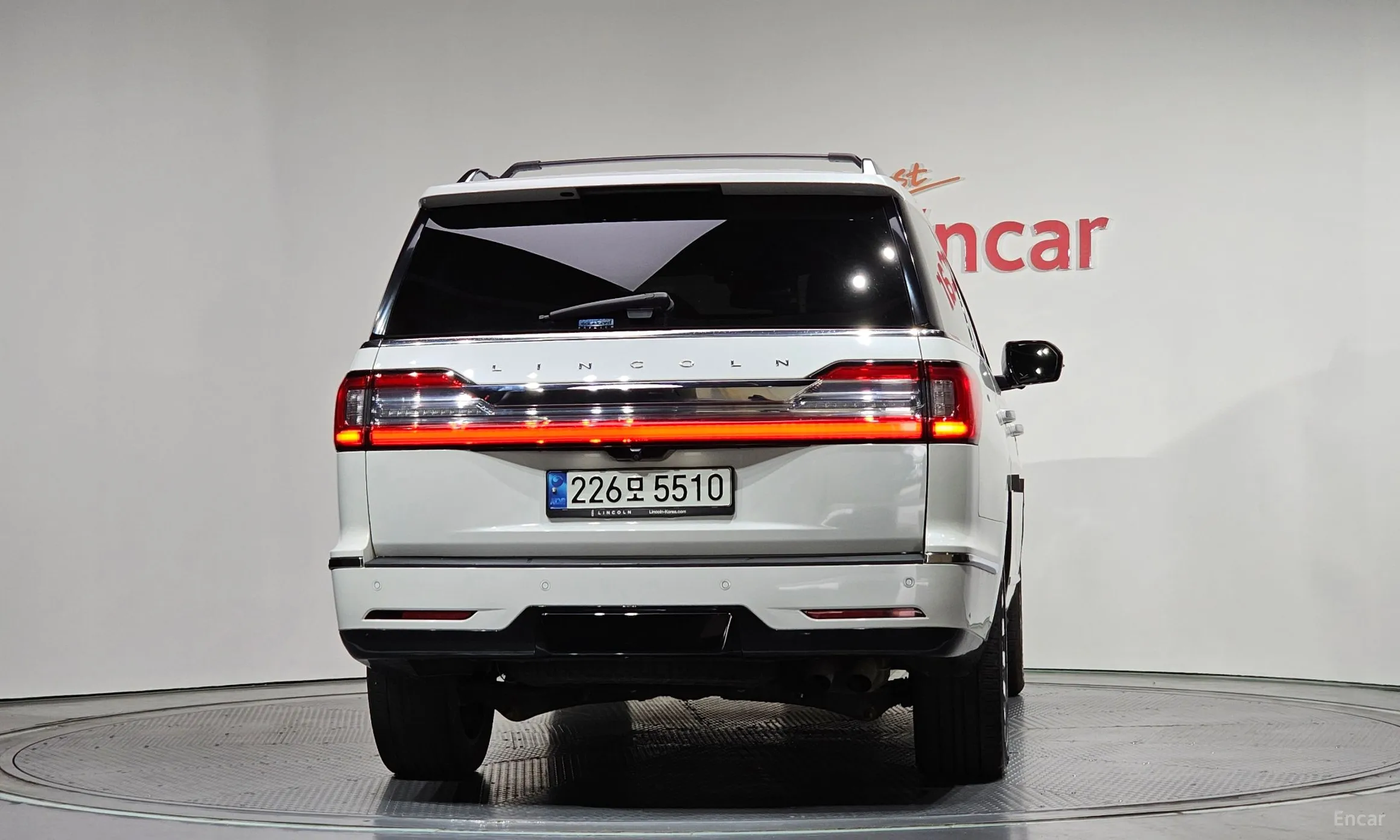 Lincoln Navigator 4th generation превью 4