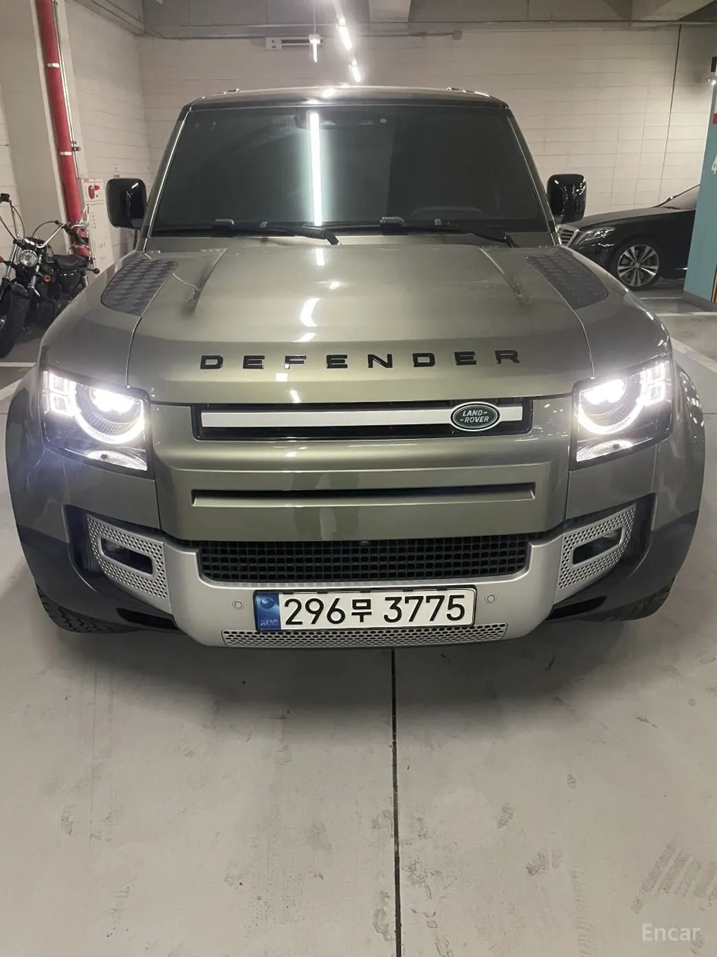 Land Rover Defender (L663)