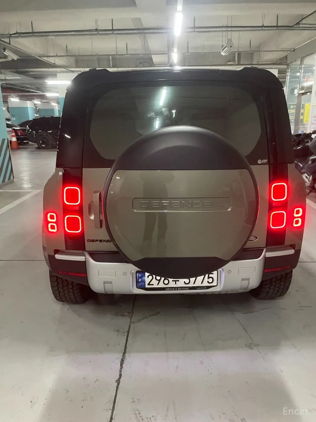Land Rover Defender (L663)