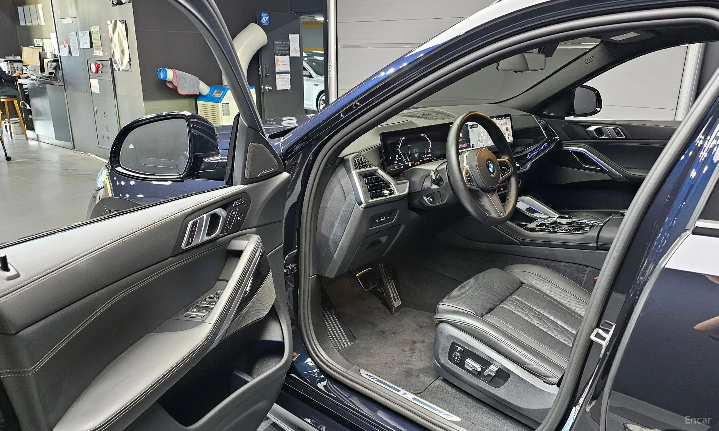 BMW X6 (G06) превью 10